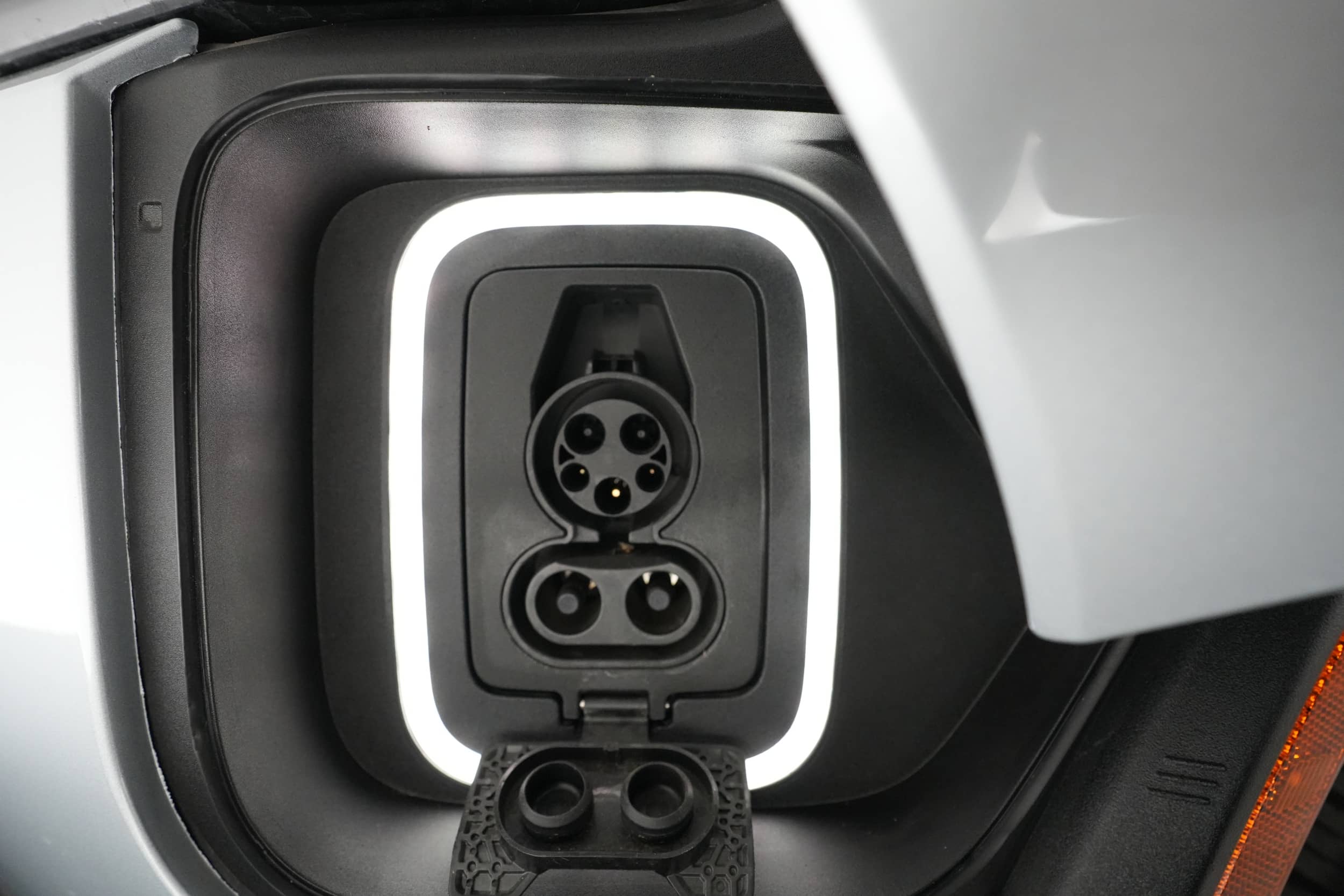 EverCars Co. vehicle image 8 for Rivian R1T -  Adventure on EverCars Co.