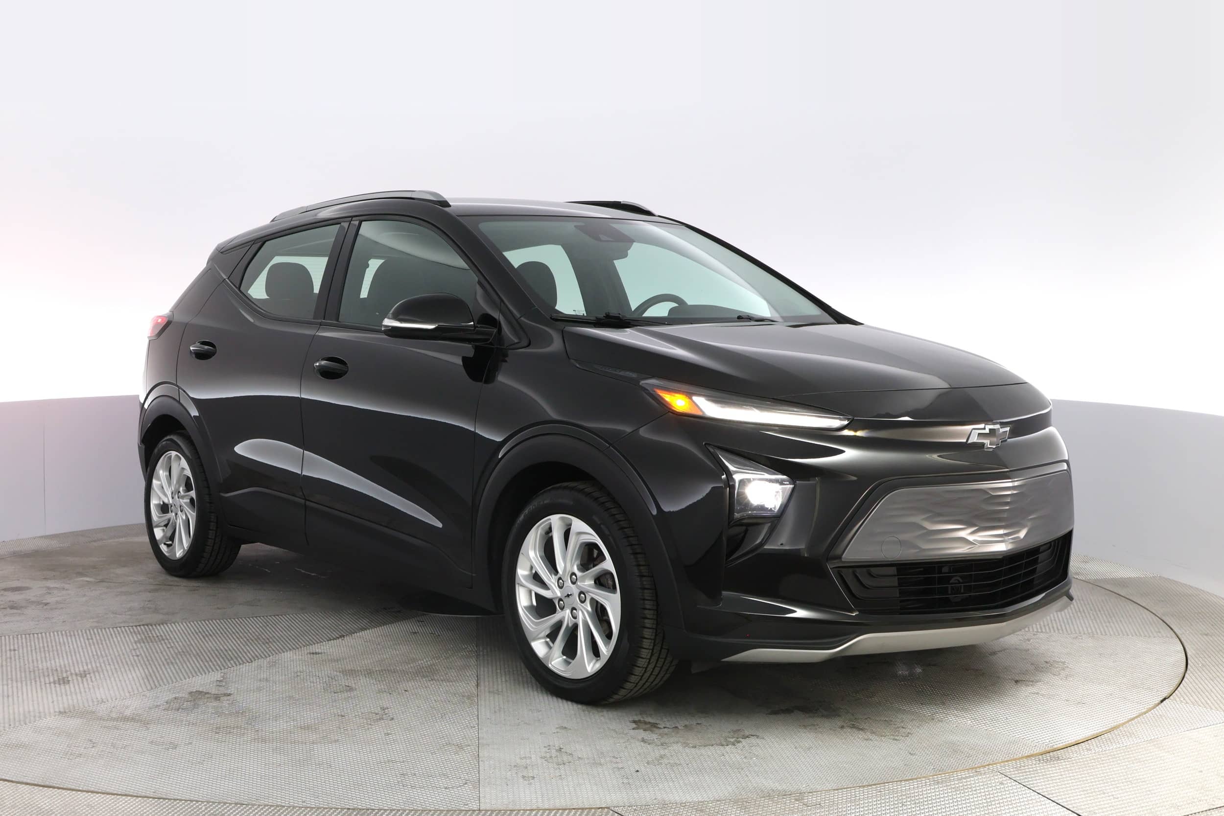 EverCars Co. vehicle image 10 for Chevrolet Bolt EUV -  LT on EverCars Co.
