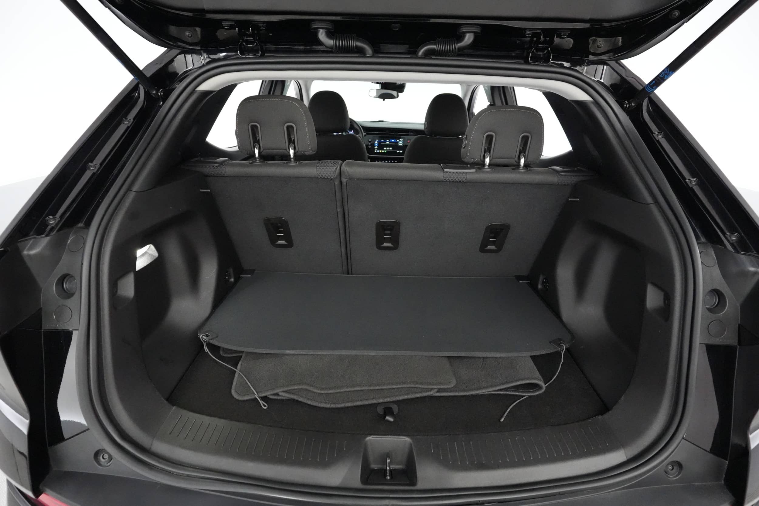 EverCars Co. vehicle image 6 for Chevrolet Bolt EUV -  LT on EverCars Co.