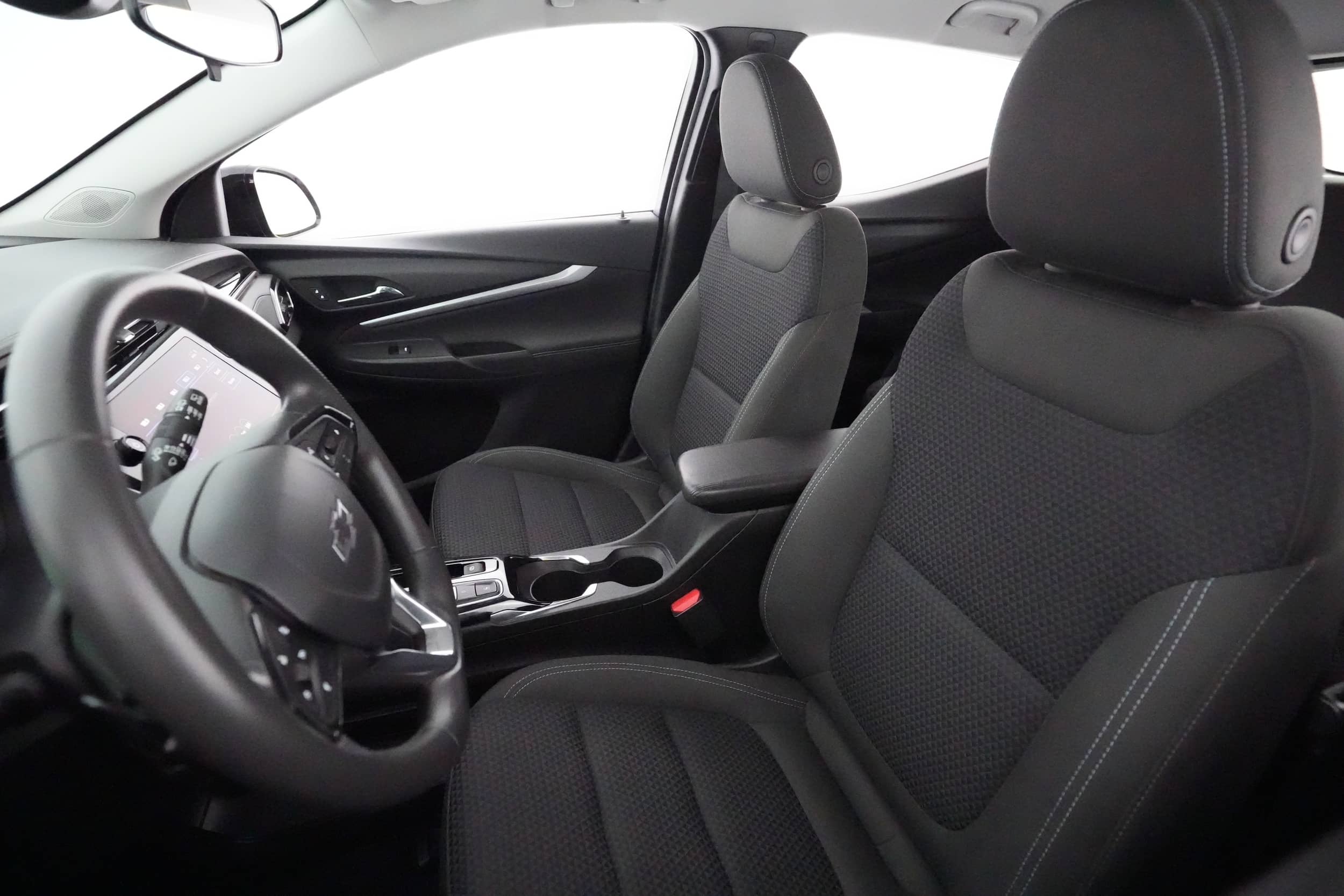 EverCars Co. vehicle image 3 for Chevrolet Bolt EUV -  LT on EverCars Co.