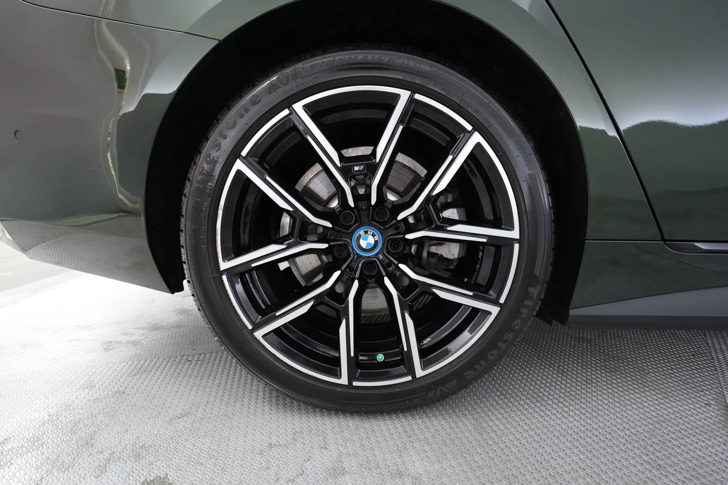 EverCars Co. vehicle image 16 for BMW i4 -  eDrive40 on EverCars Co.