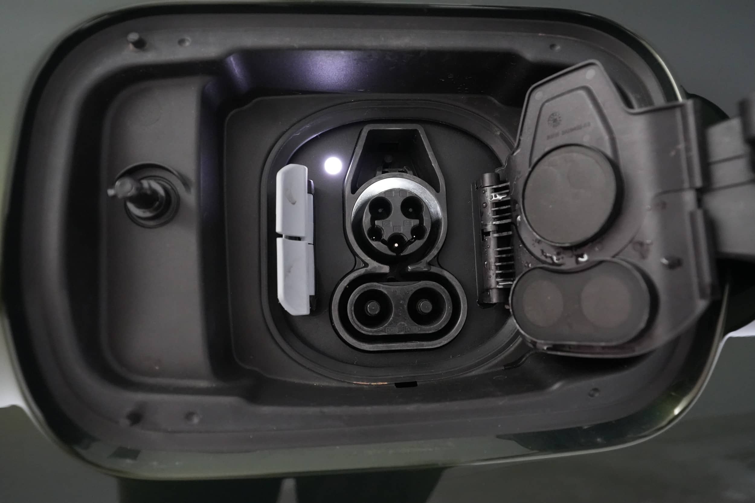 EverCars Co. vehicle image 8 for BMW i4 -  eDrive40 on EverCars Co.