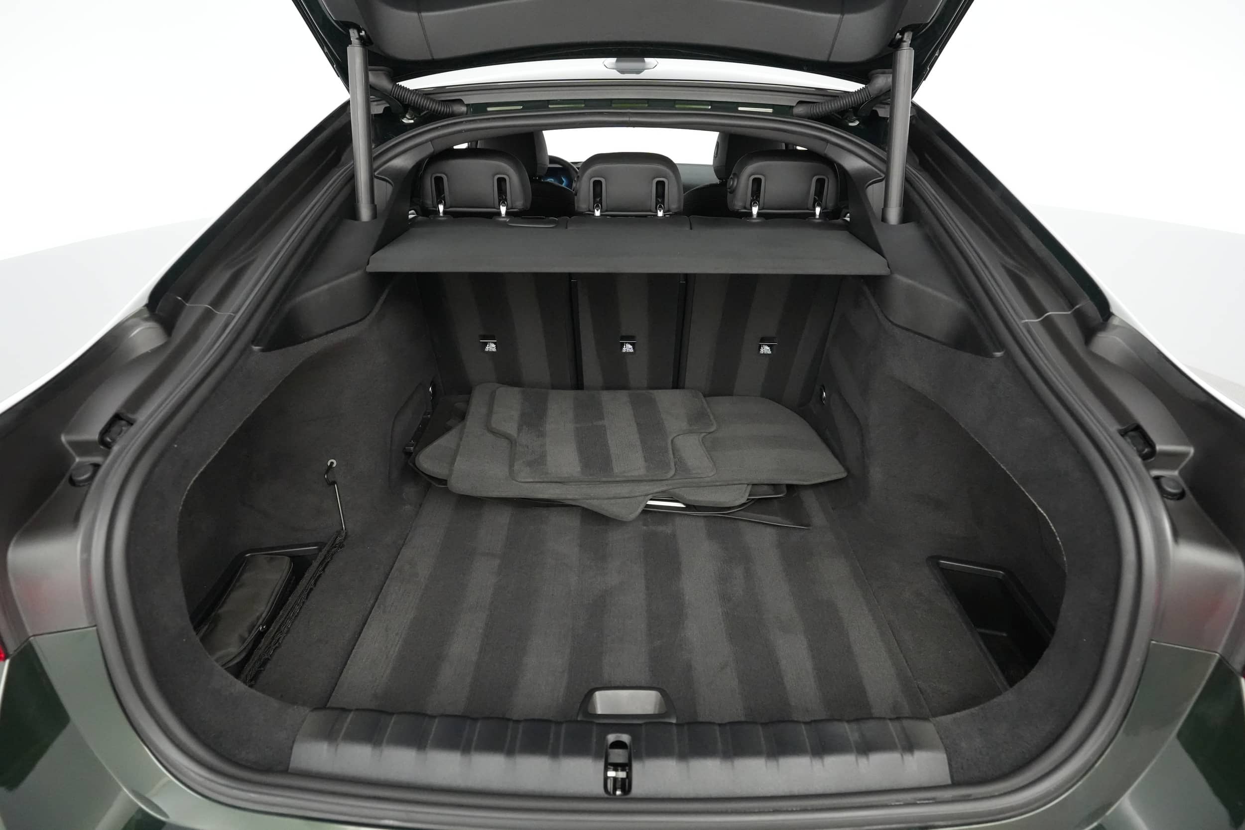 EverCars Co. vehicle image 6 for BMW i4 -  eDrive40 on EverCars Co.
