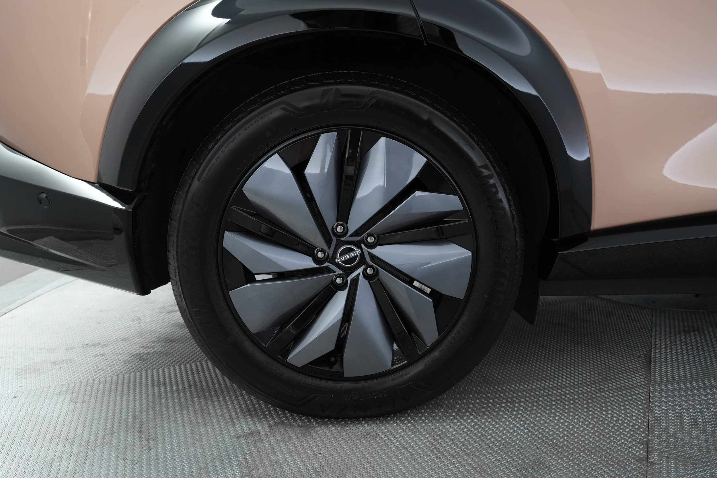 EverCars Co. vehicle image 16 for Nissan Ariya -  PLATINUM+ e-4ORCE on EverCars Co.