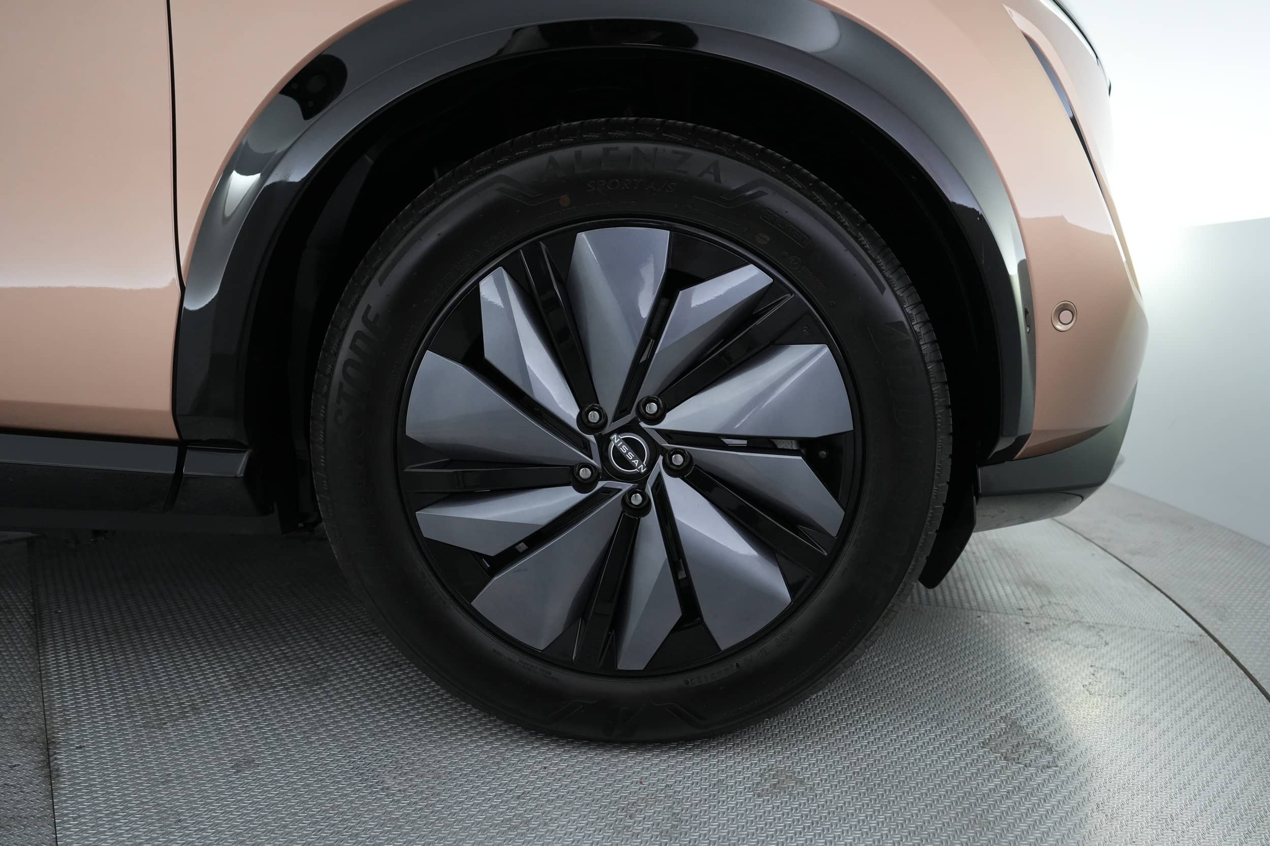 EverCars Co. vehicle image 17 for Nissan Ariya -  PLATINUM+ e-4ORCE on EverCars Co.