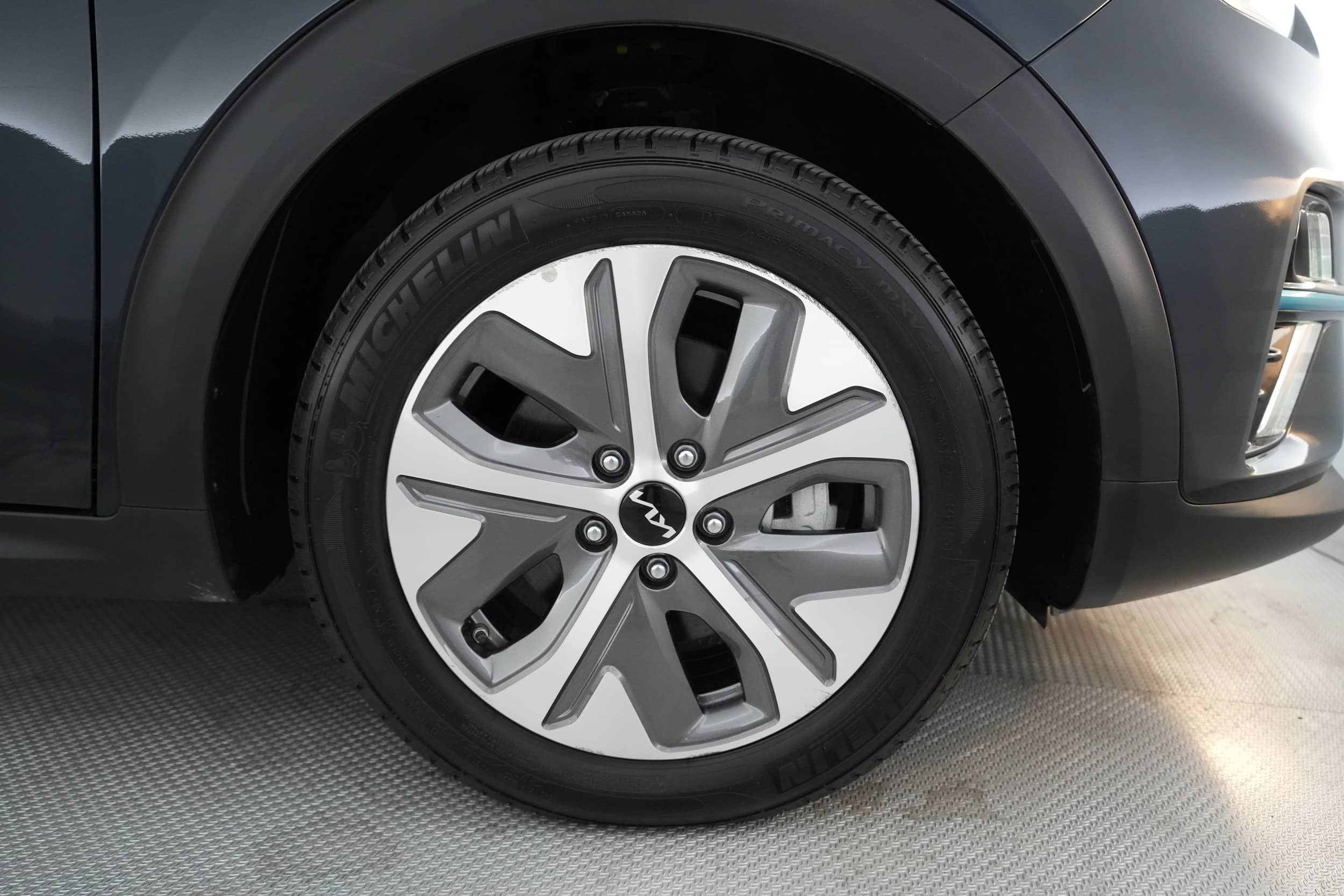 EverCars Co. vehicle image 17 for Kia Niro EV -  EX Premium on EverCars Co.