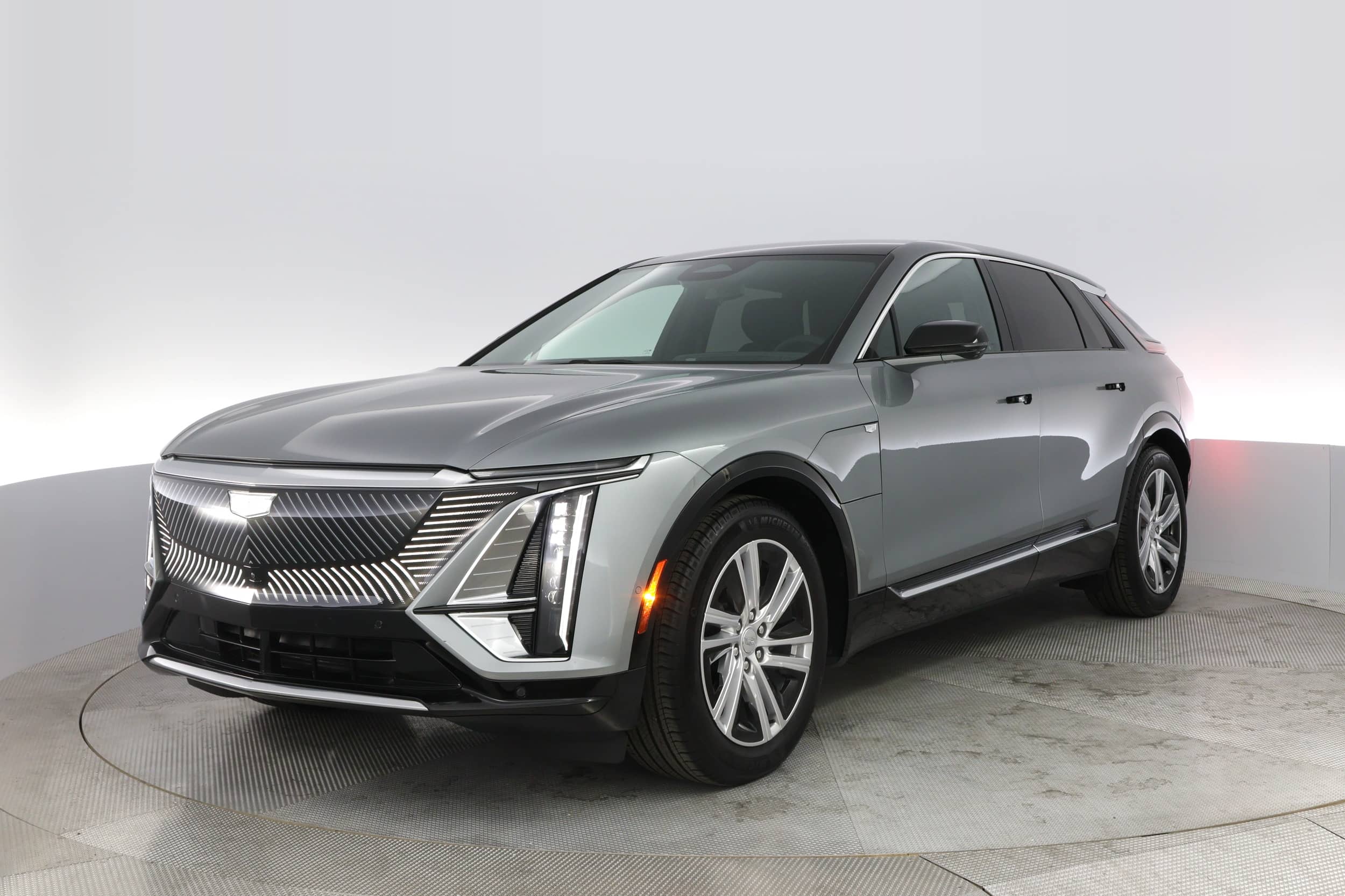 EverCars Co. vehicle image 1 for Cadillac LYRIQ -  Tech on EverCars Co.