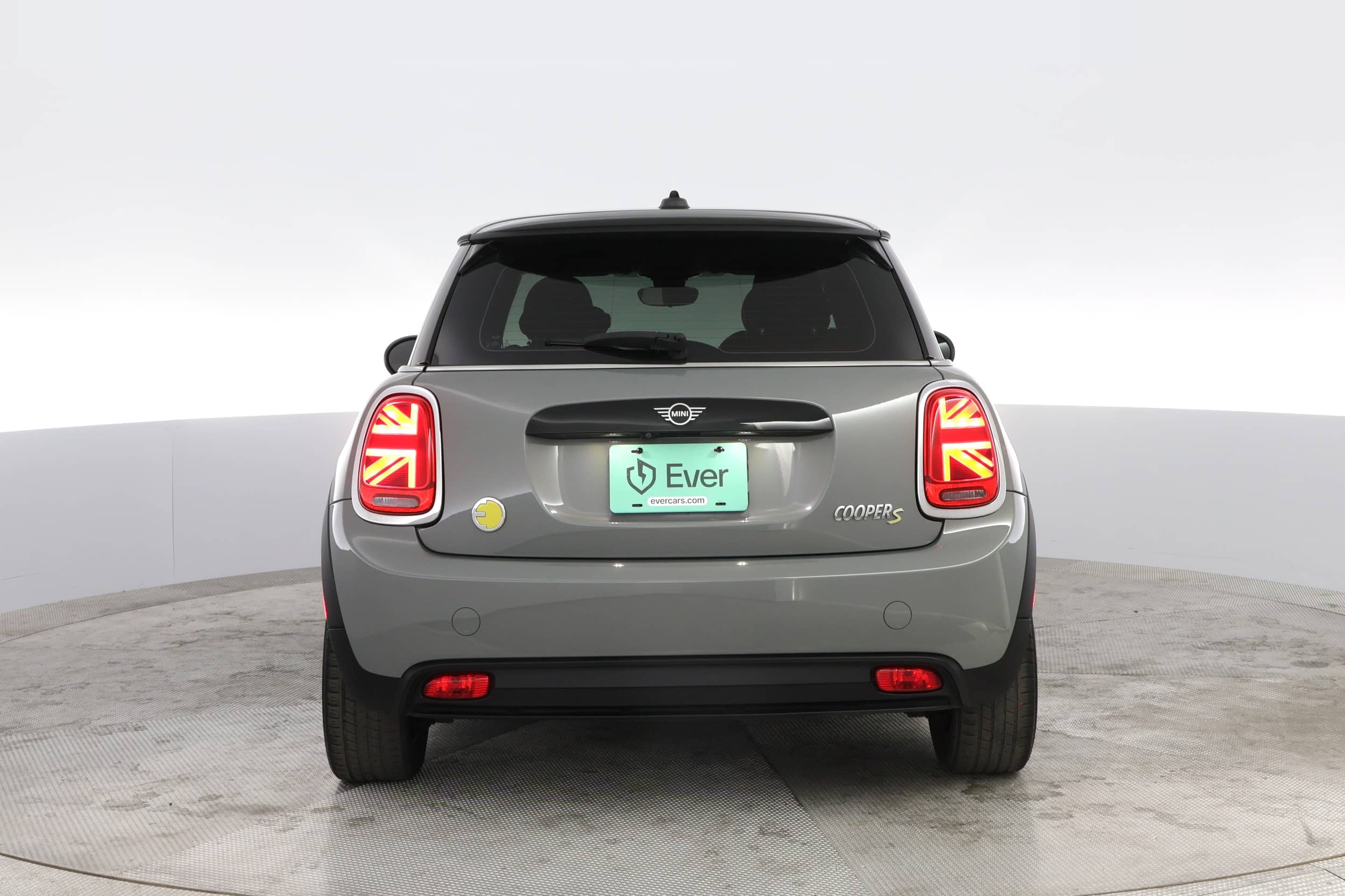 EverCars Co. vehicle image 12 for Mini Cooper SE -  Signature on EverCars Co.