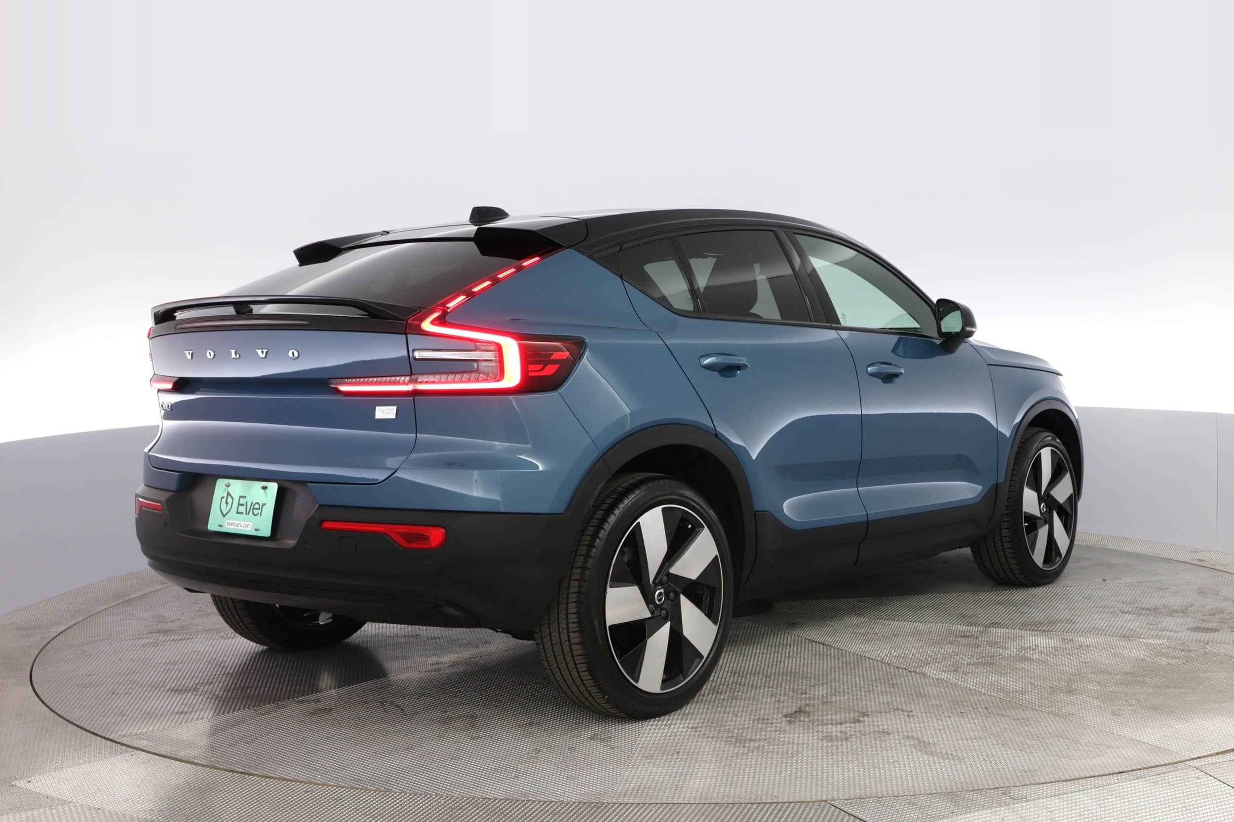 EverCars Co. vehicle image 2 for Volvo C40 Recharge -  Pure Electric on EverCars Co.