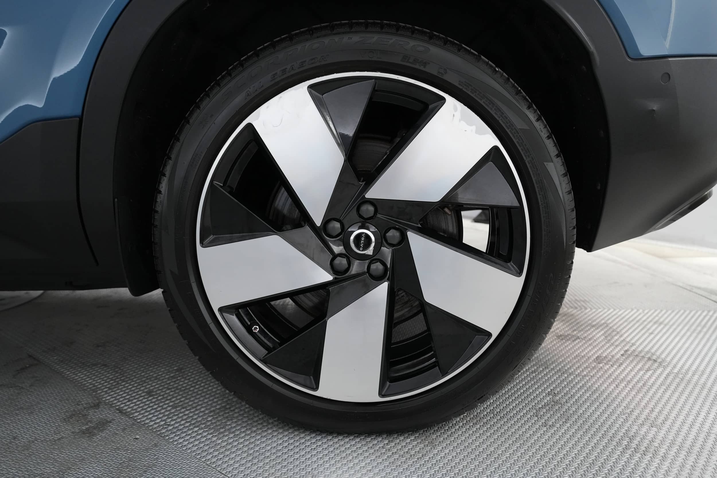 EverCars Co. vehicle image 7 for Volvo C40 Recharge -  Pure Electric on EverCars Co.
