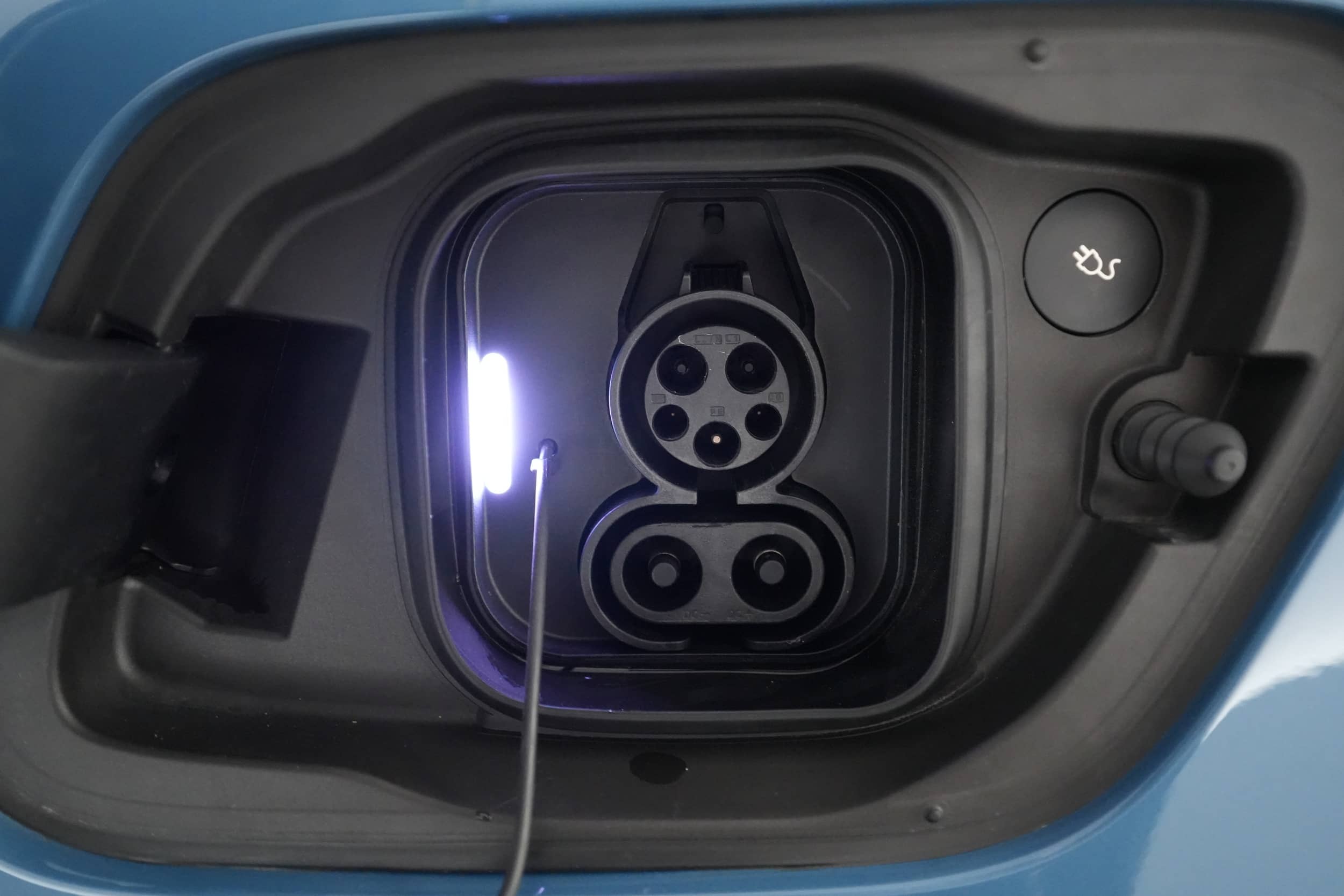 EverCars Co. vehicle image 8 for Volvo C40 Recharge -  Pure Electric on EverCars Co.