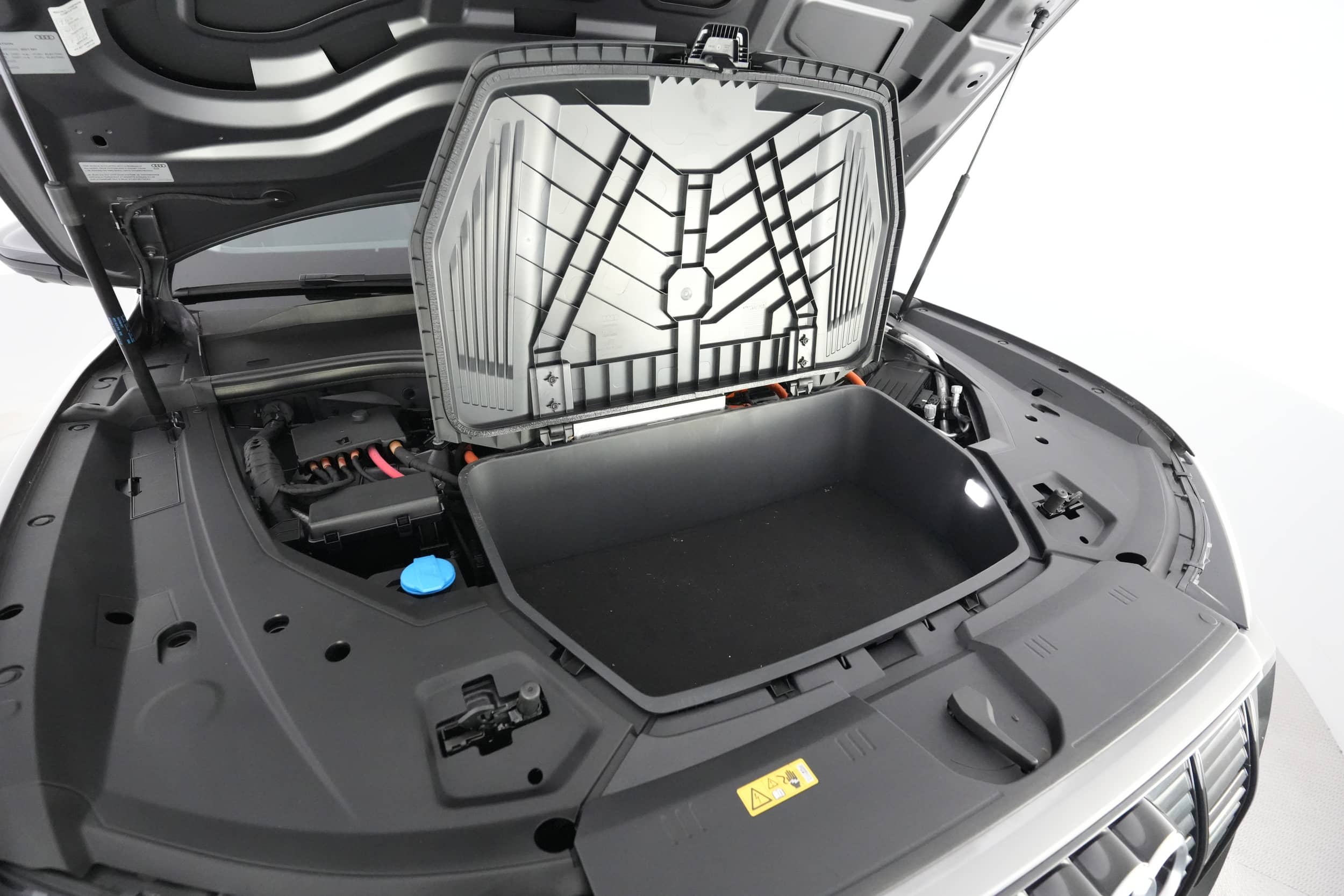 EverCars Co. vehicle image 20 for Audi e-tron -  Premium Plus on EverCars Co.