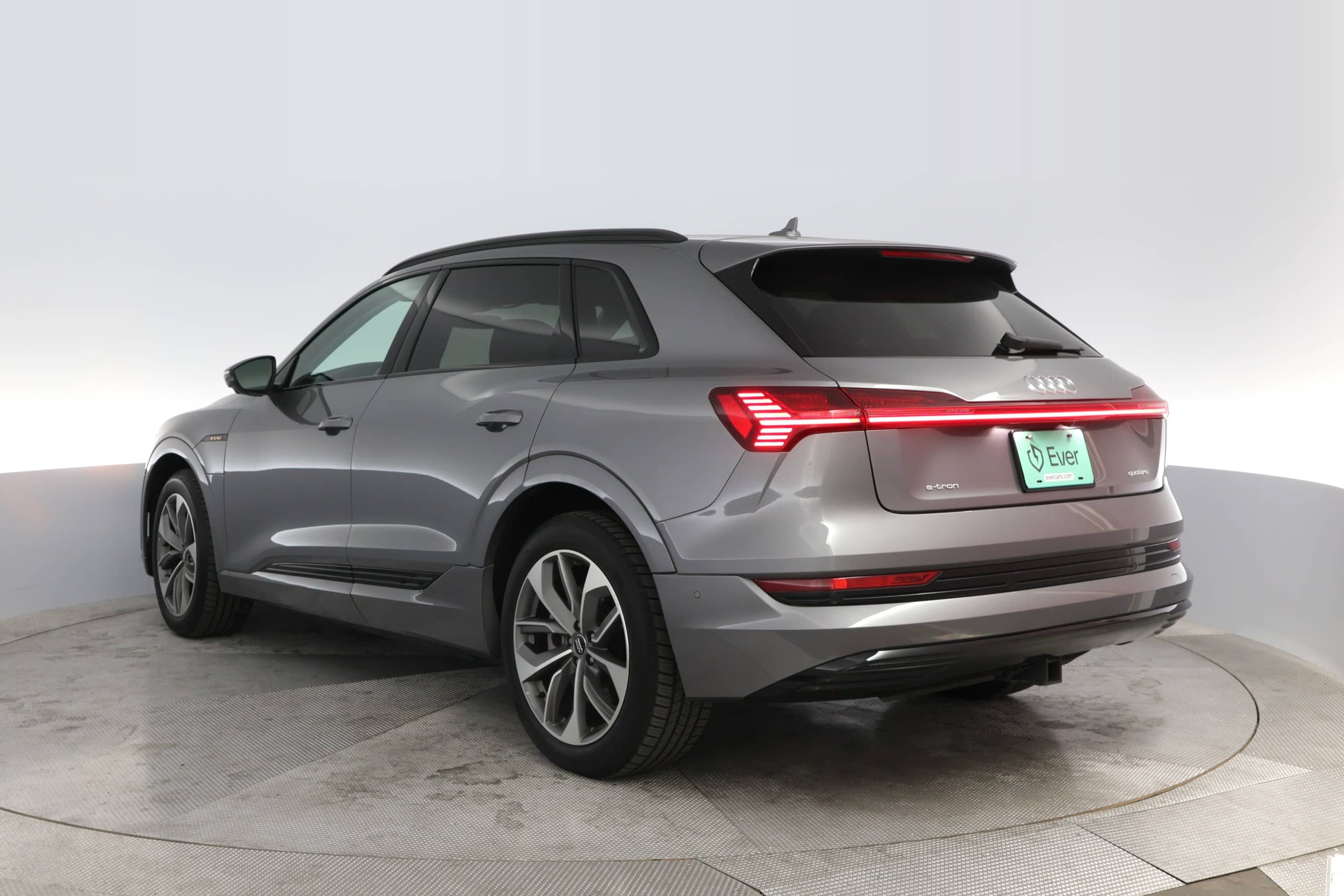 EverCars Co. vehicle image 13 for Audi e-tron -  Premium Plus on EverCars Co.