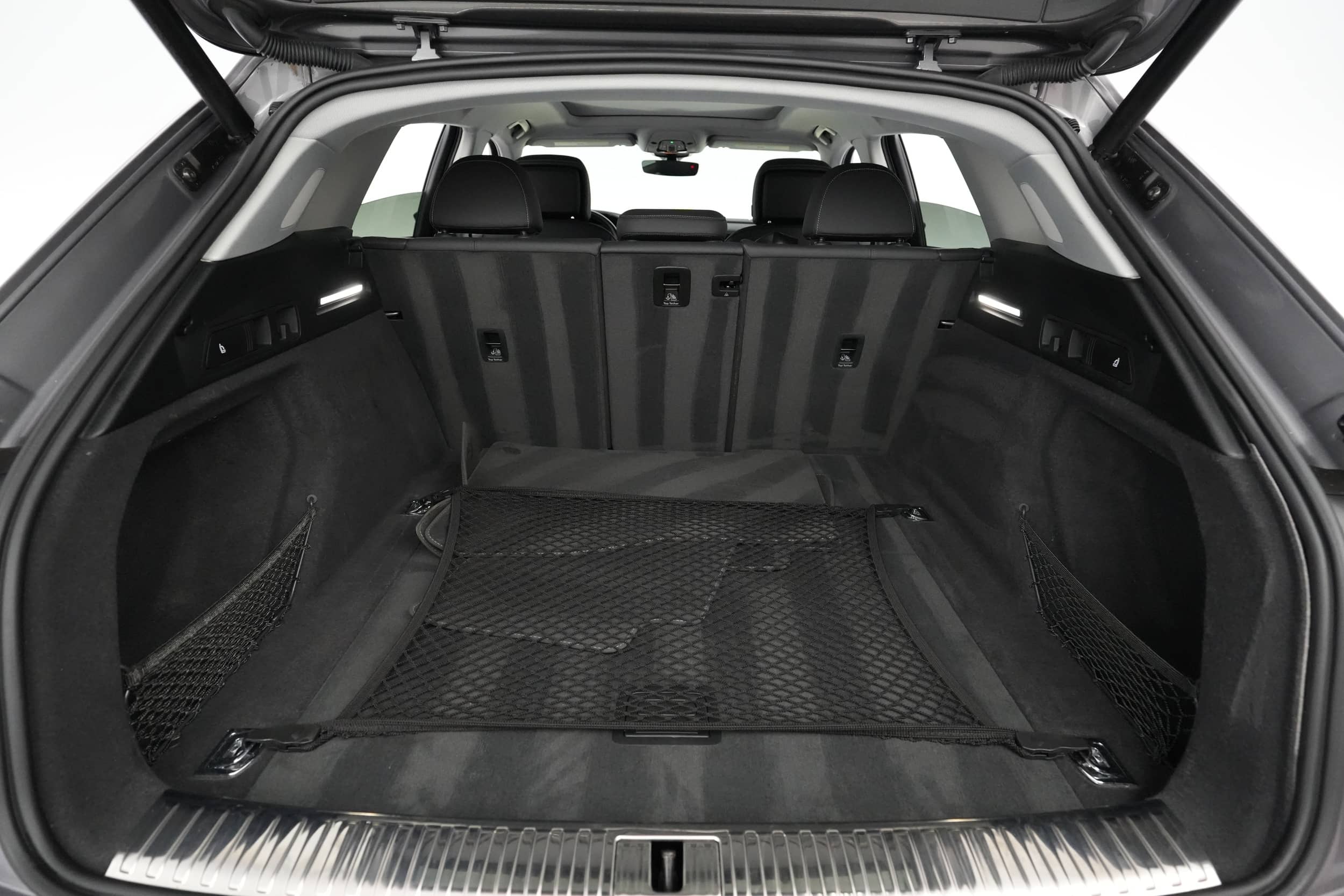 EverCars Co. vehicle image 6 for Audi e-tron -  Premium Plus on EverCars Co.
