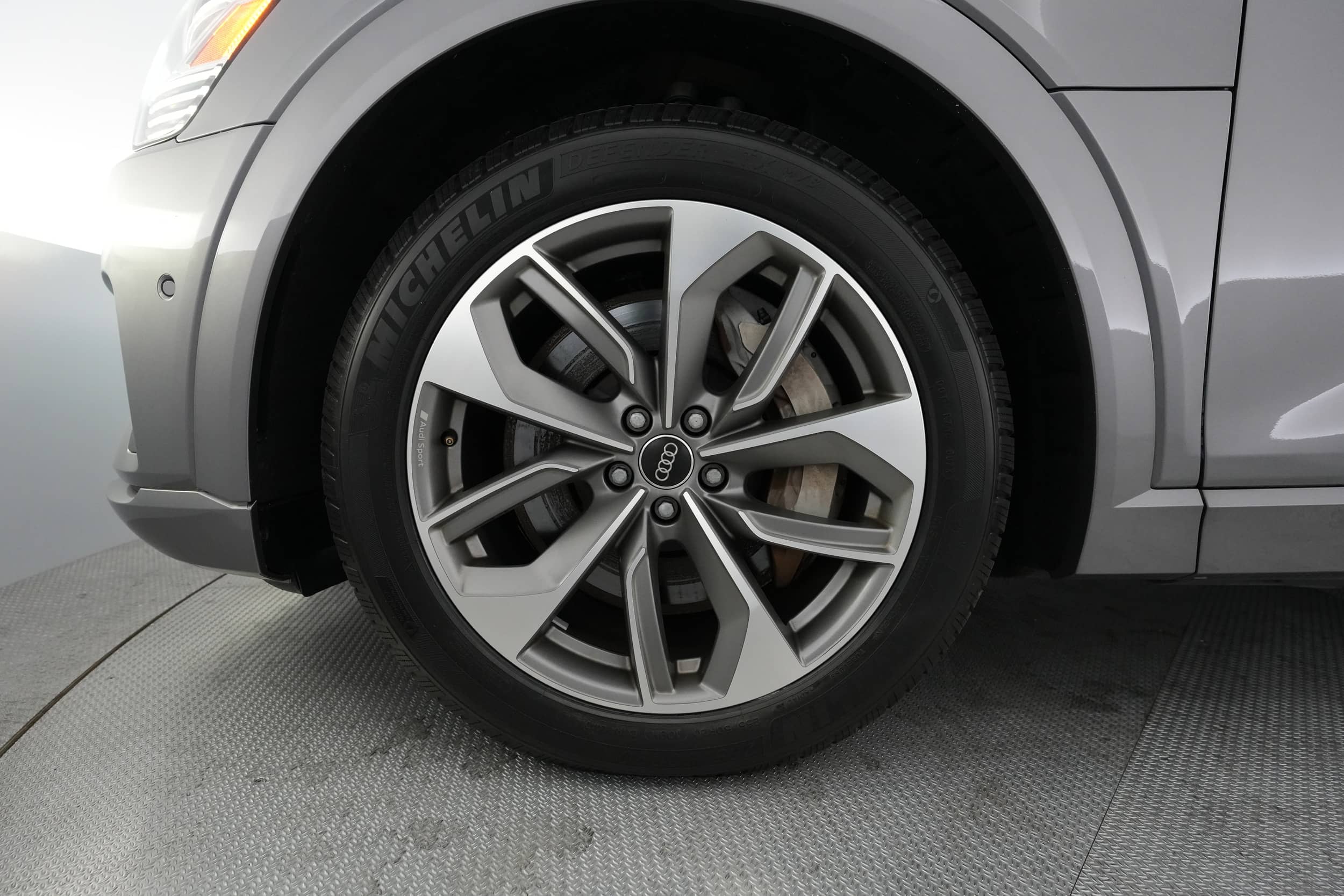 EverCars Co. vehicle image 15 for Audi e-tron -  Premium Plus on EverCars Co.
