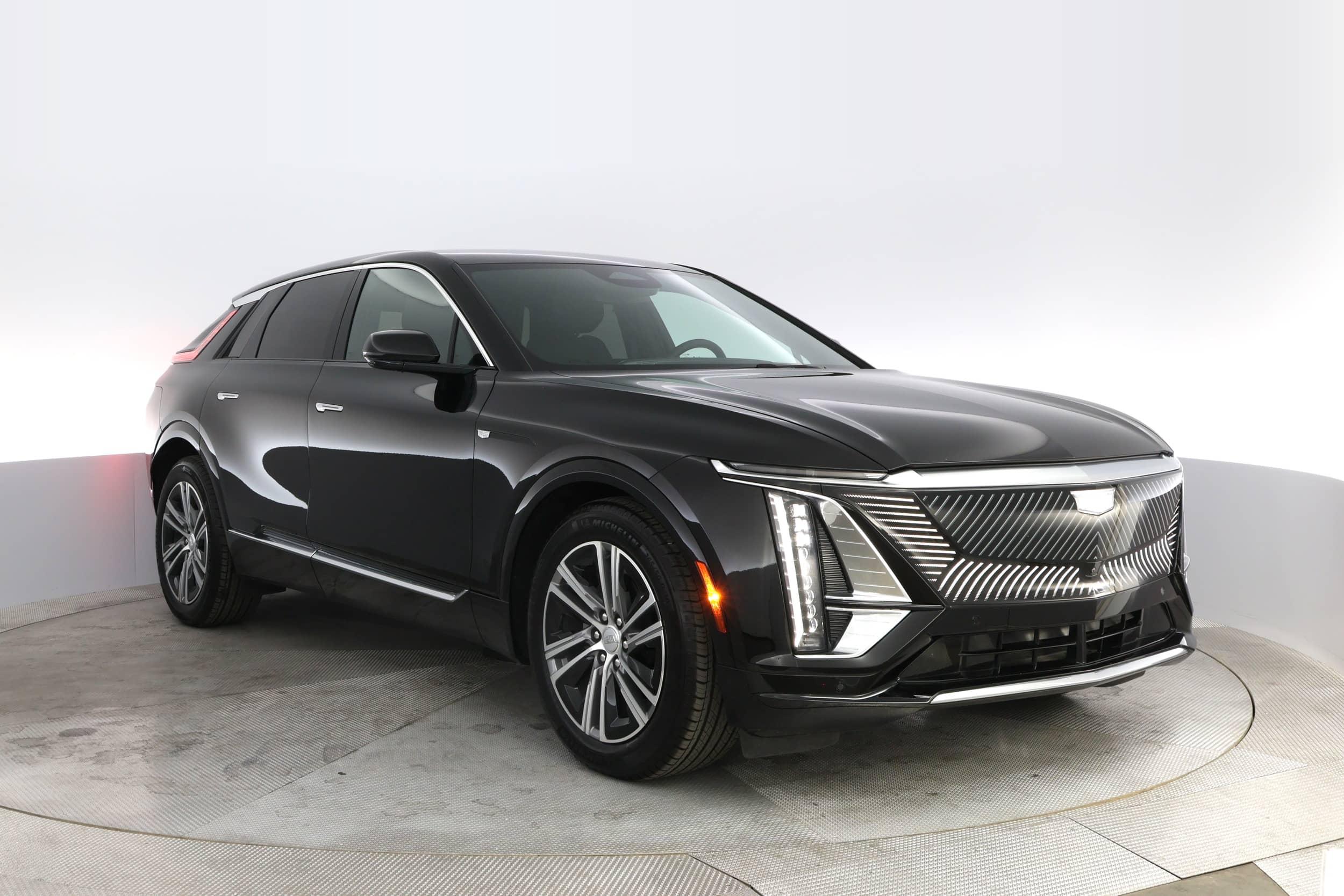 EverCars Co. vehicle image 10 for Cadillac LYRIQ -  Luxury on EverCars Co.