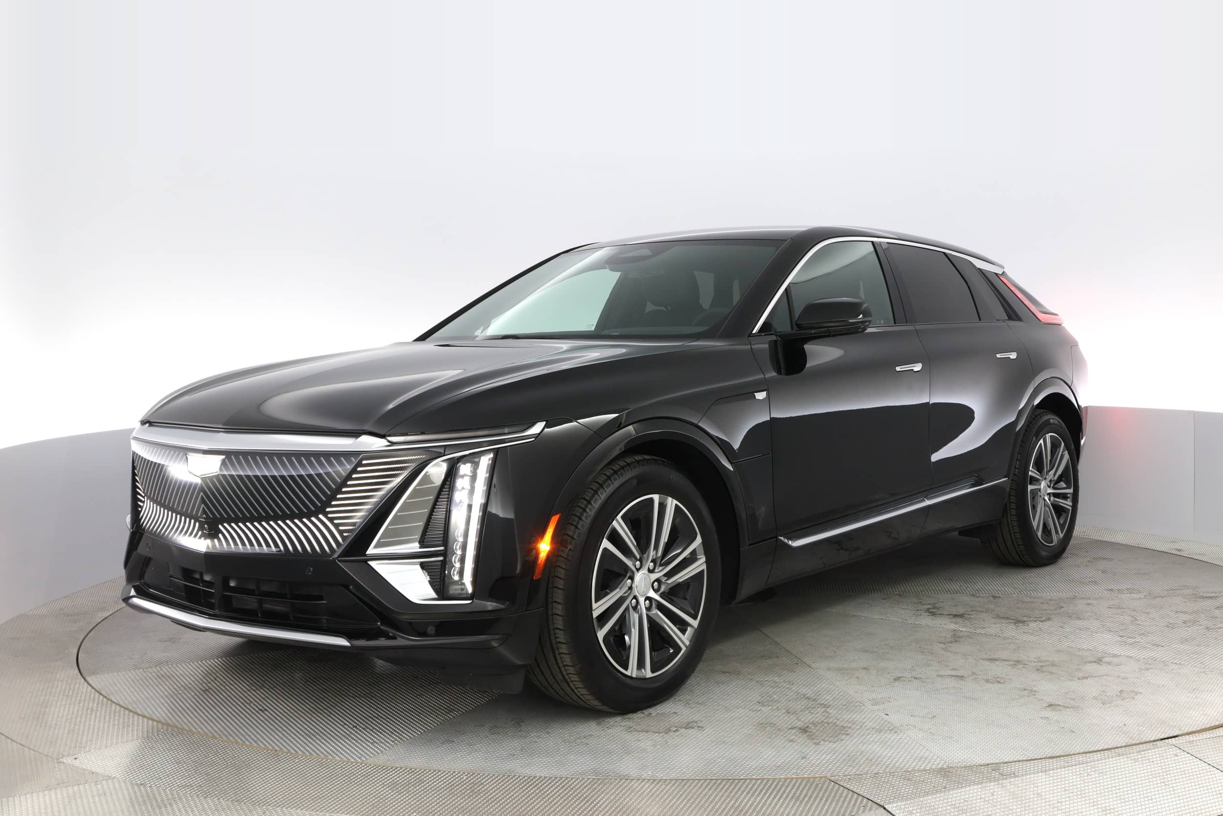 EverCars Co. vehicle image 1 for Cadillac LYRIQ -  Luxury on EverCars Co.
