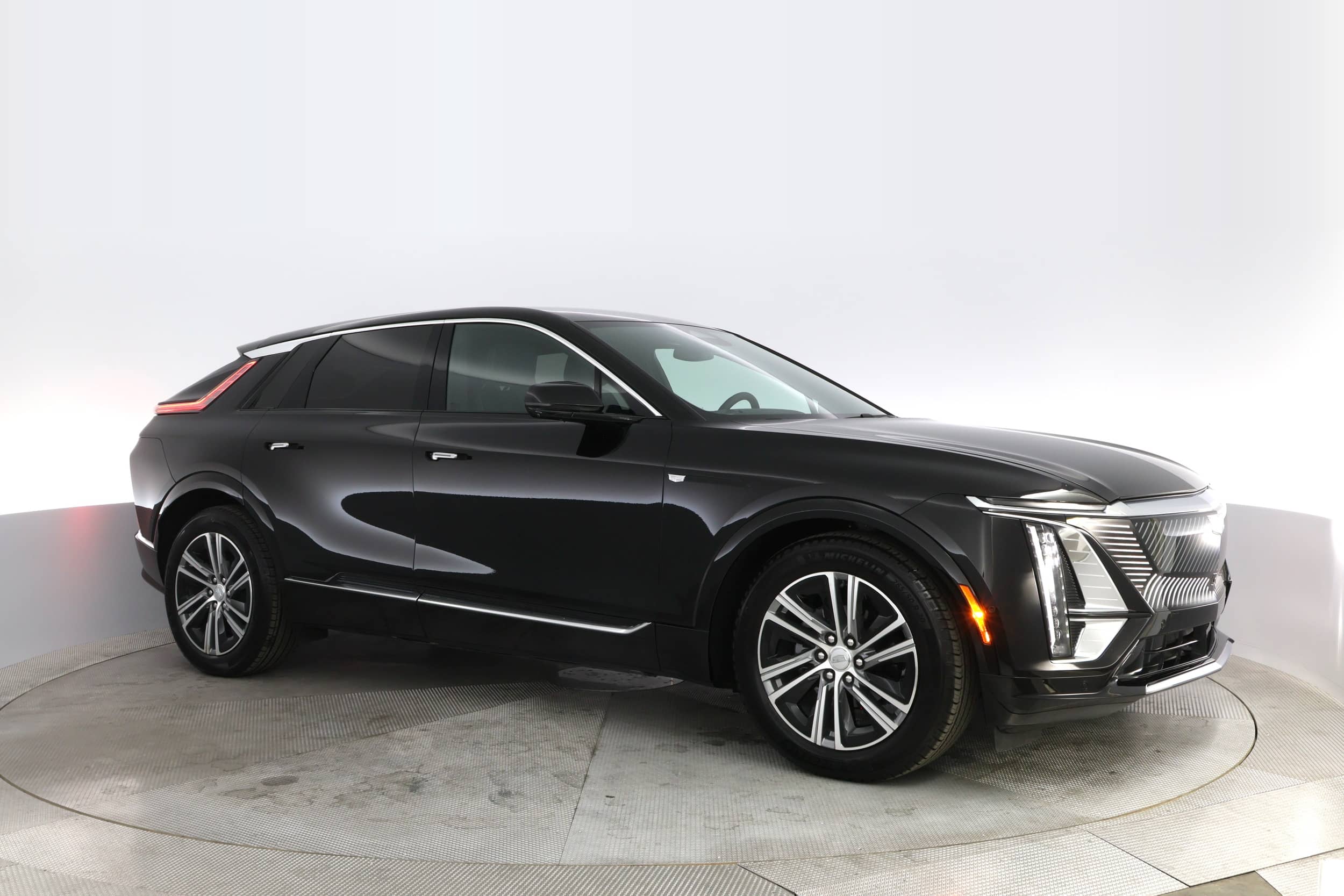 EverCars Co. vehicle image 11 for Cadillac LYRIQ -  Luxury on EverCars Co.