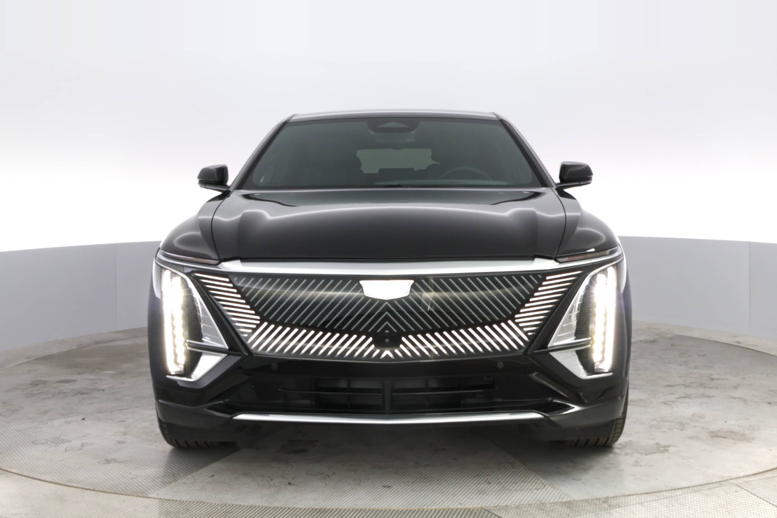EverCars Co. vehicle image 9 for Cadillac LYRIQ -  Luxury on EverCars Co.