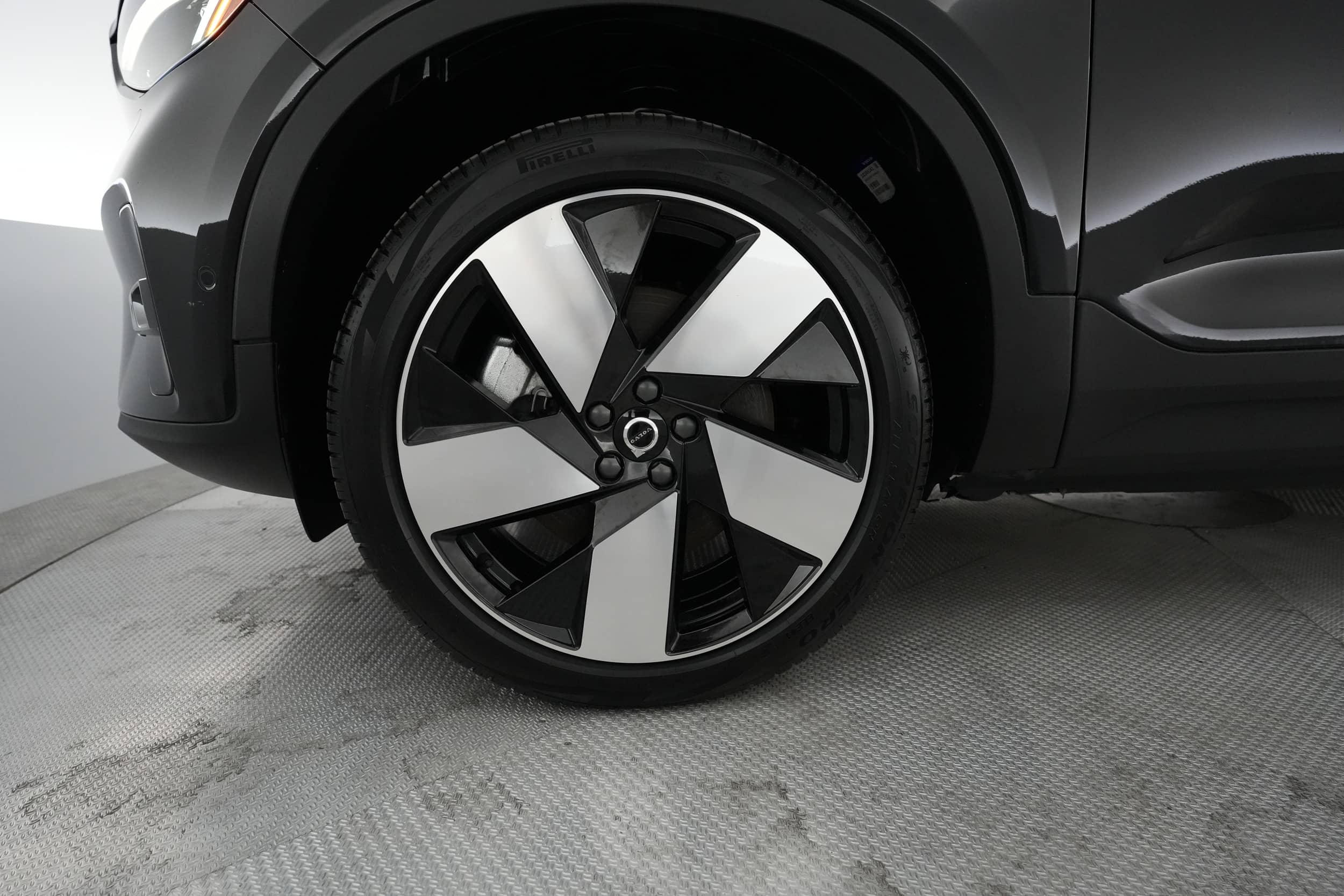 EverCars Co. vehicle image 7 for Volvo C40 Recharge -  P8 Ultimate on EverCars Co.
