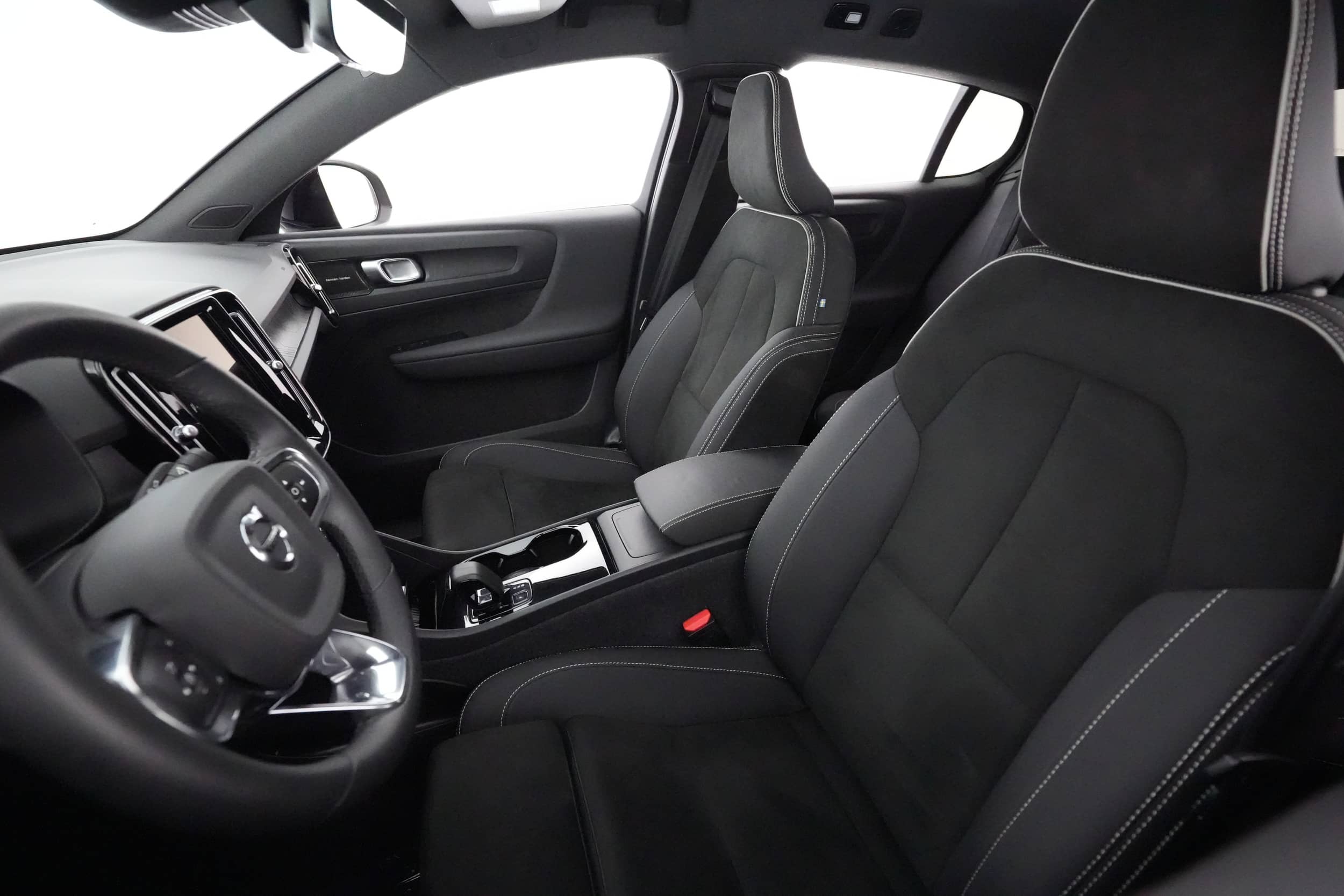 EverCars Co. vehicle image 3 for Volvo C40 Recharge -  P8 Ultimate on EverCars Co.