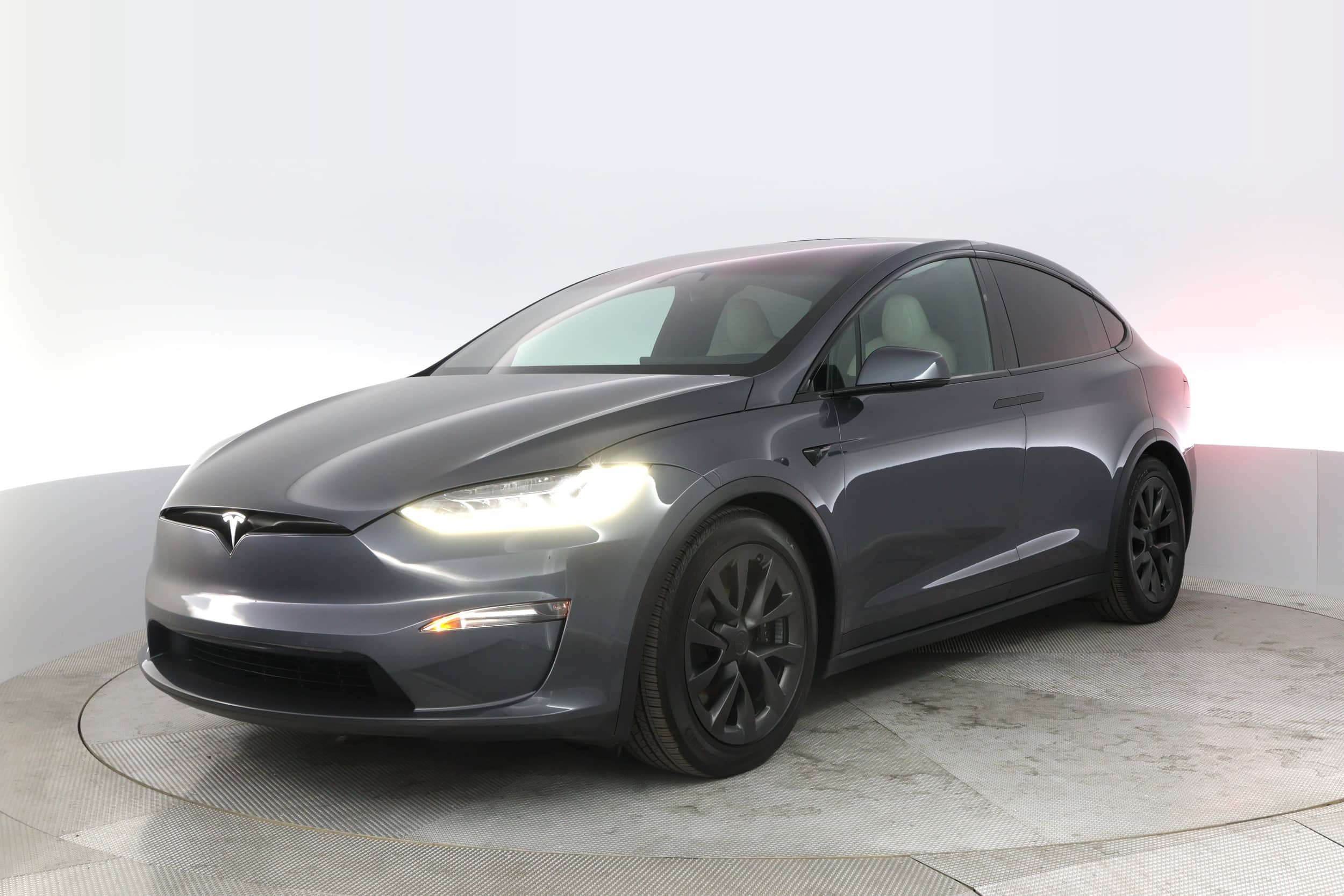 EverCars Co. vehicle image 1 for Tesla Model X -  Base on EverCars Co.