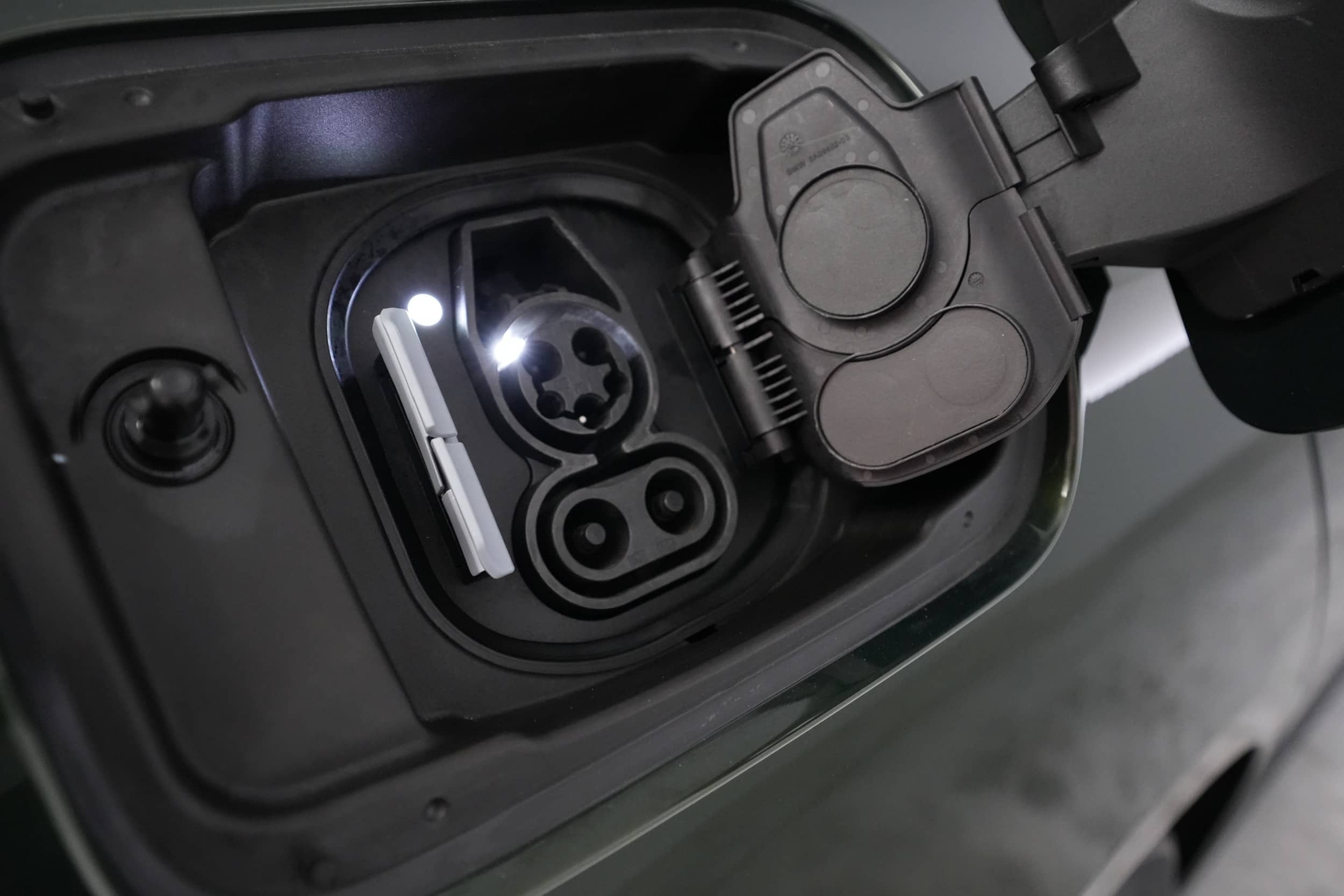 EverCars Co. vehicle image 8 for BMW i4 -  eDrive40 on EverCars Co.