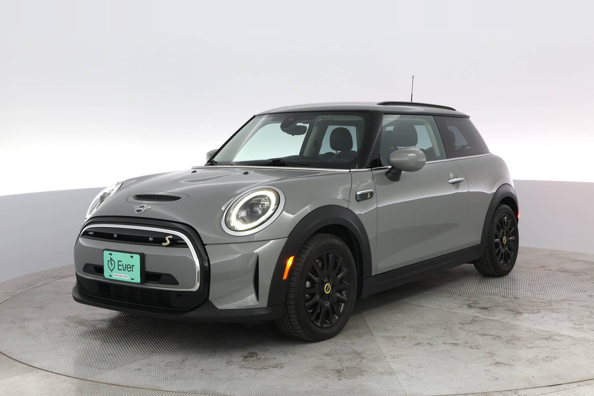 EverCars Co. vehicle image 1 for Mini Cooper SE -  Signature on EverCars Co.