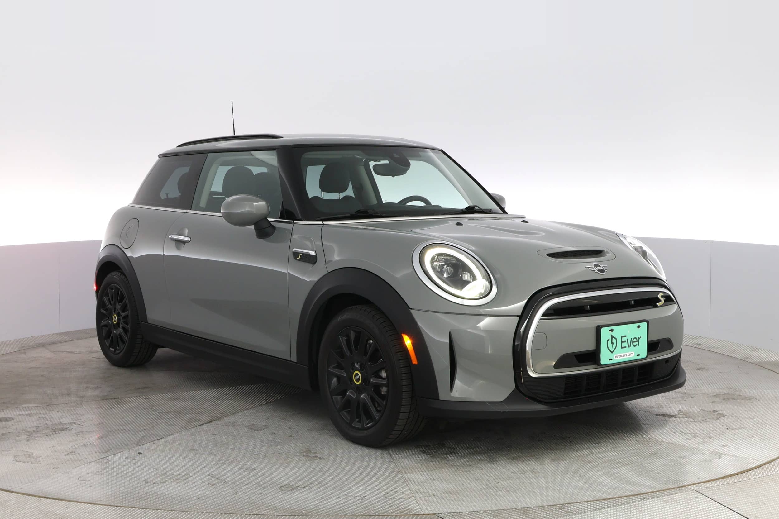 EverCars Co. vehicle image 10 for Mini Cooper SE -  Signature on EverCars Co.