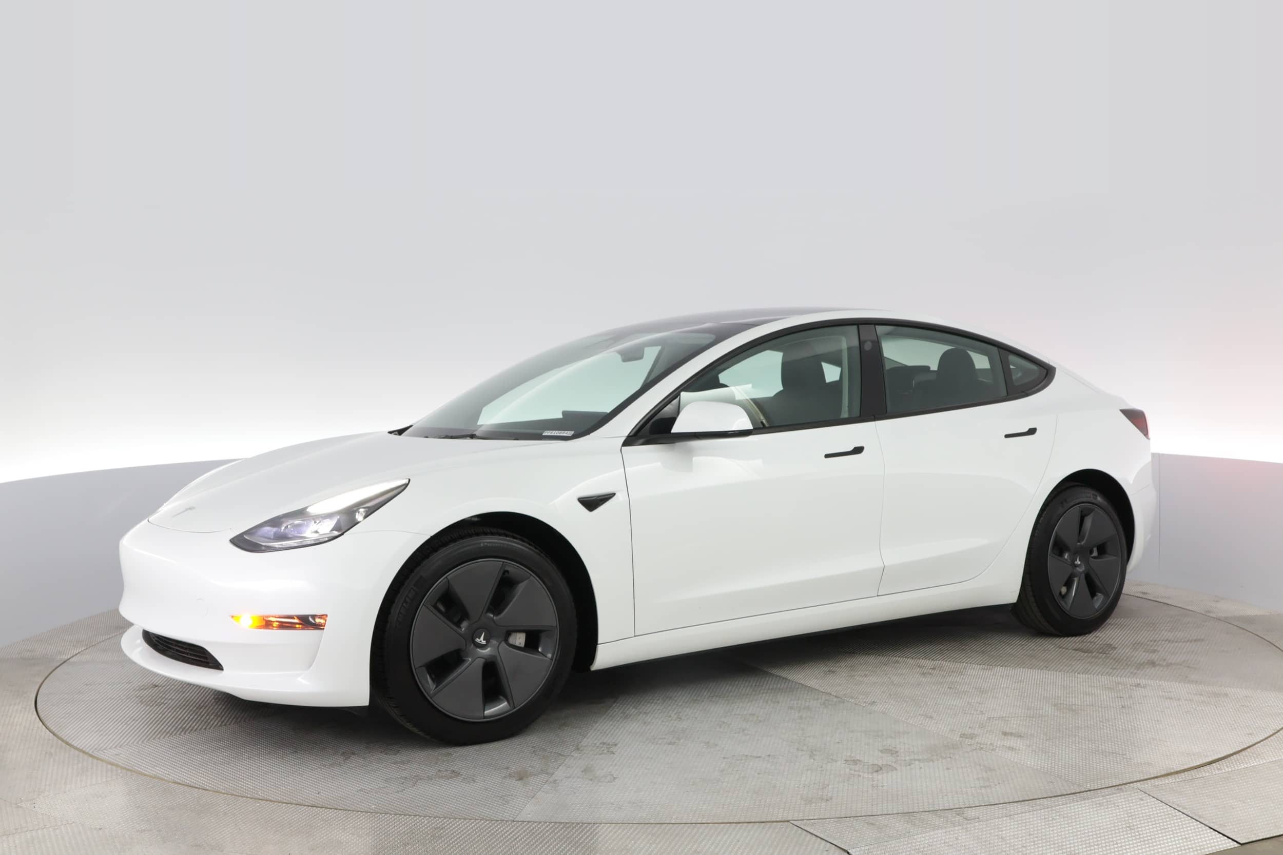 EverCars Co. vehicle image 14 for Tesla Model 3 -  Base on EverCars Co.