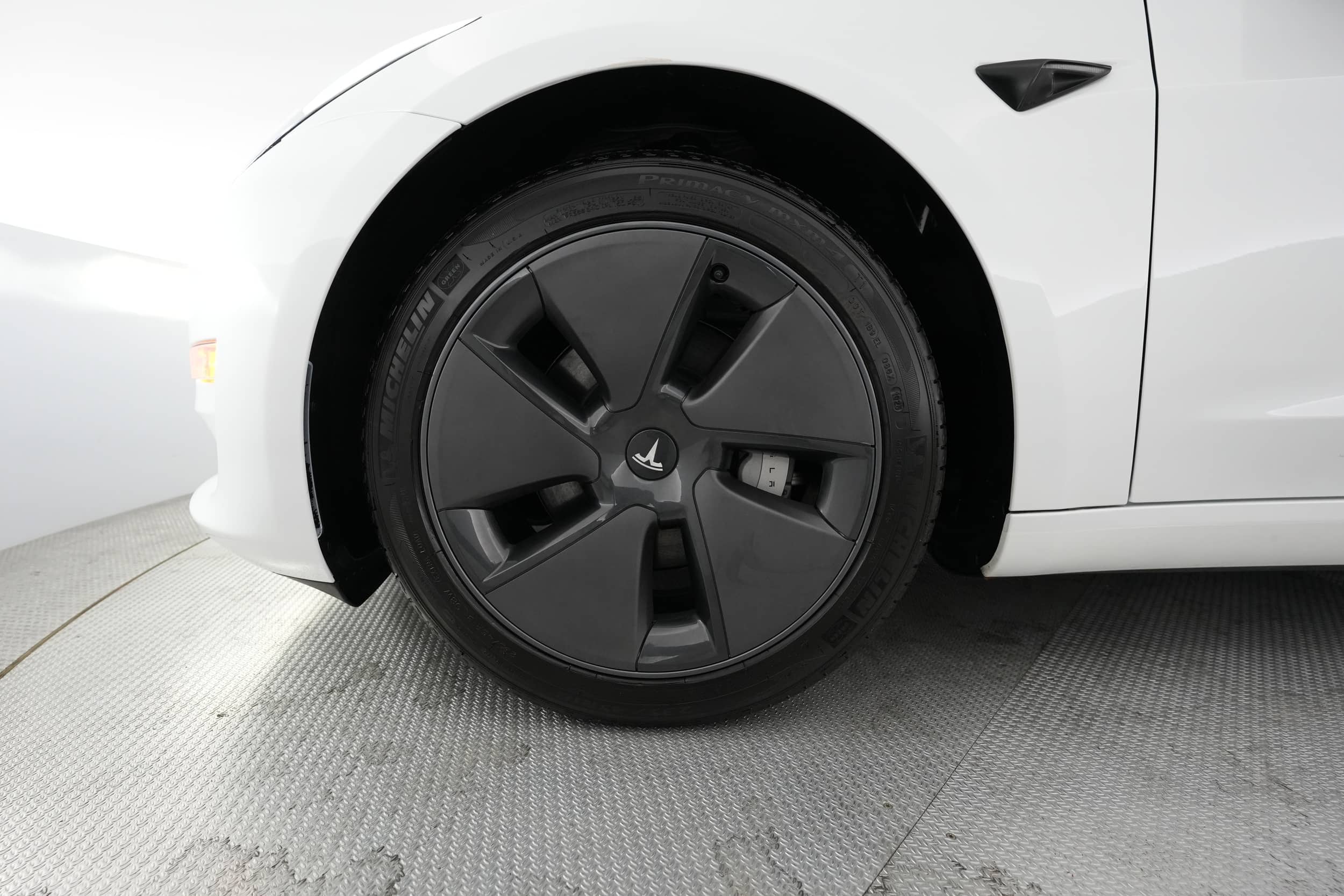 EverCars Co. vehicle image 15 for Tesla Model 3 -  Base on EverCars Co.