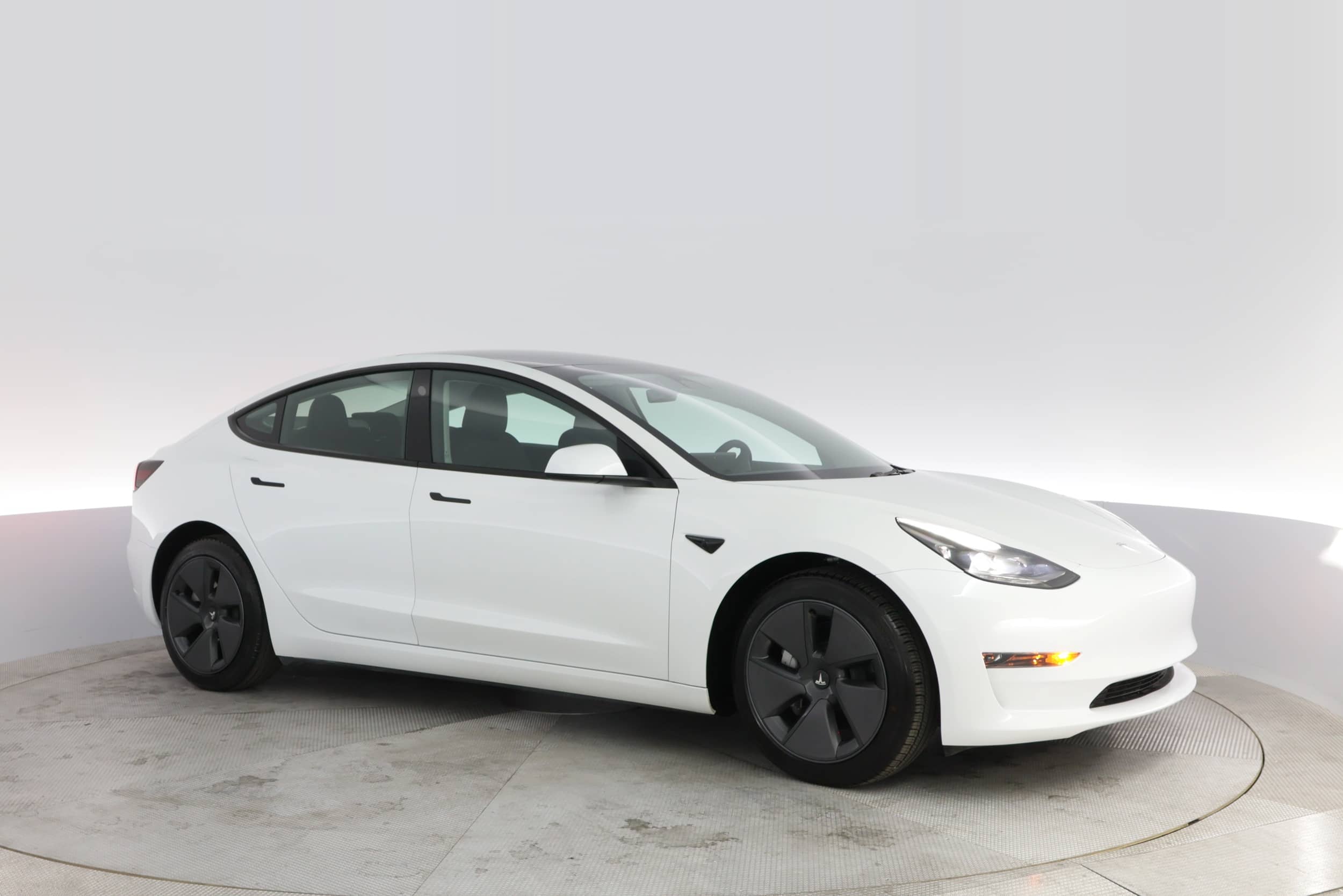 EverCars Co. vehicle image 11 for Tesla Model 3 -  Base on EverCars Co.