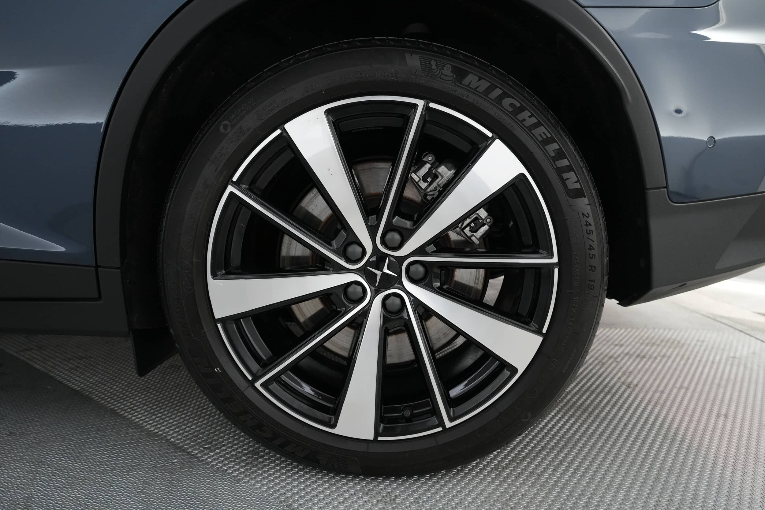 EverCars Co. vehicle image 16 for Polestar 2 -  Long Range Dual Motor on EverCars Co.