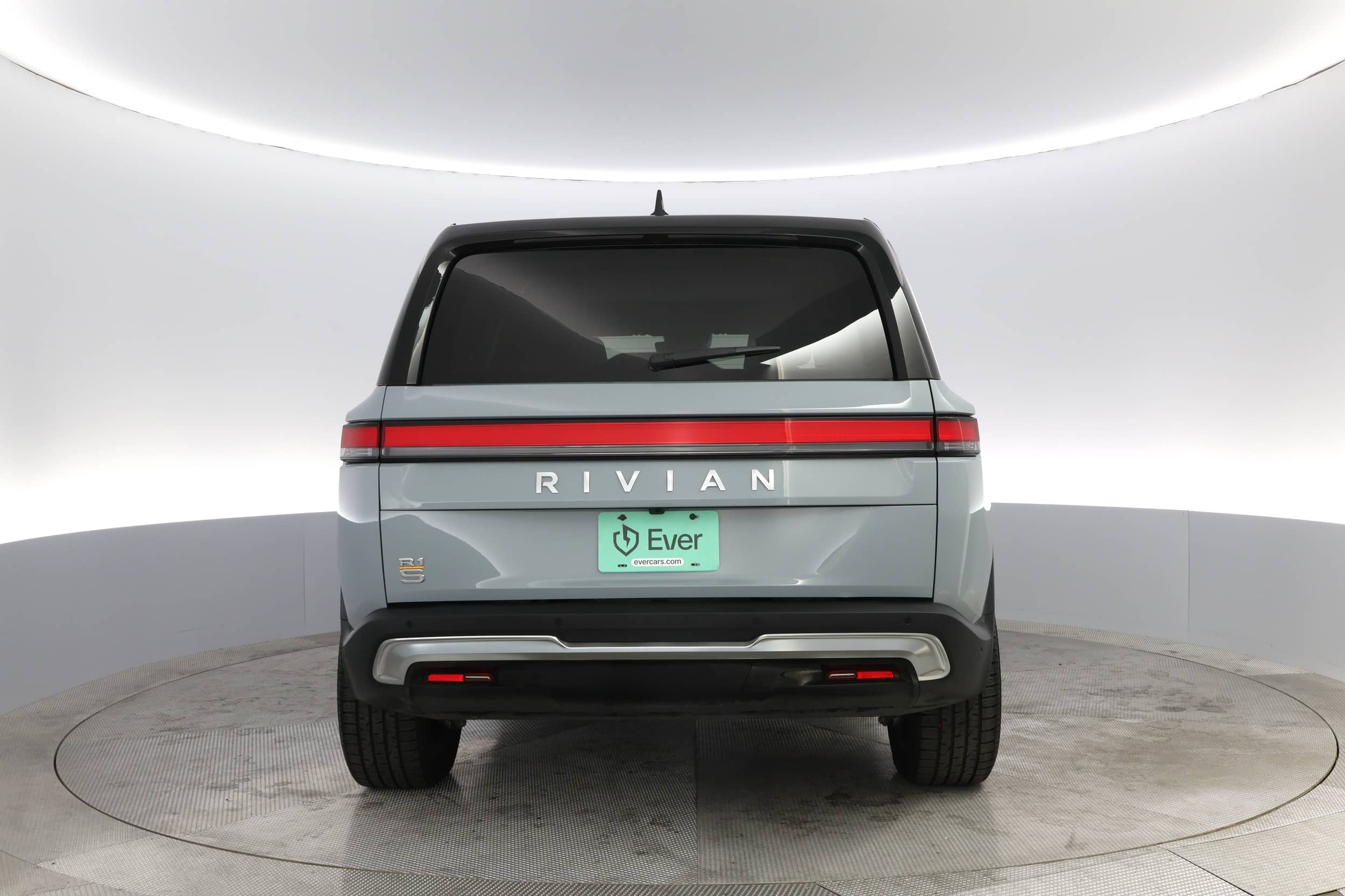 EverCars Co. vehicle image 12 for Rivian R1S -  Launch Edition on EverCars Co.