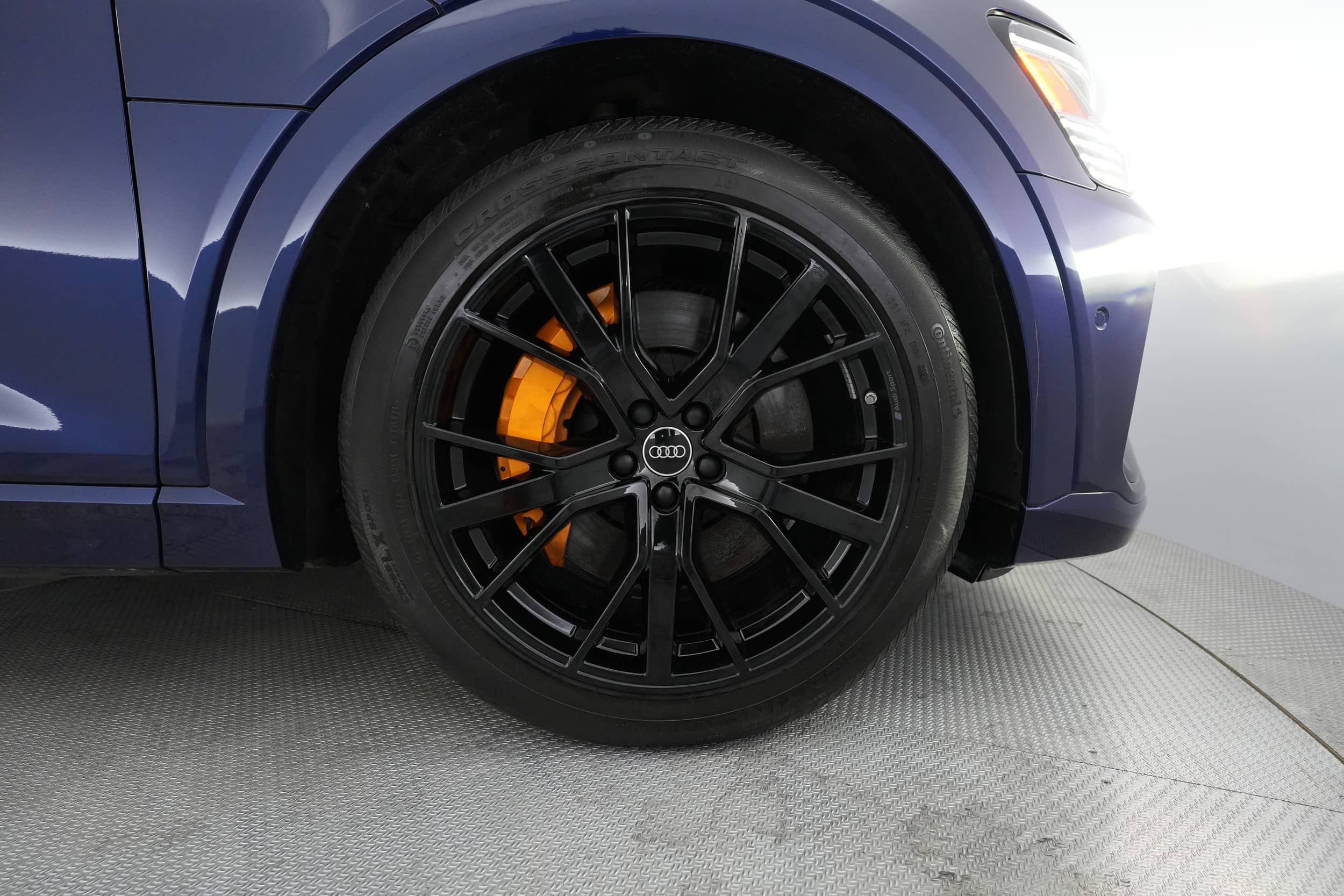 EverCars Co. vehicle image 7 for Audi e-tron -  Chronos on EverCars Co.