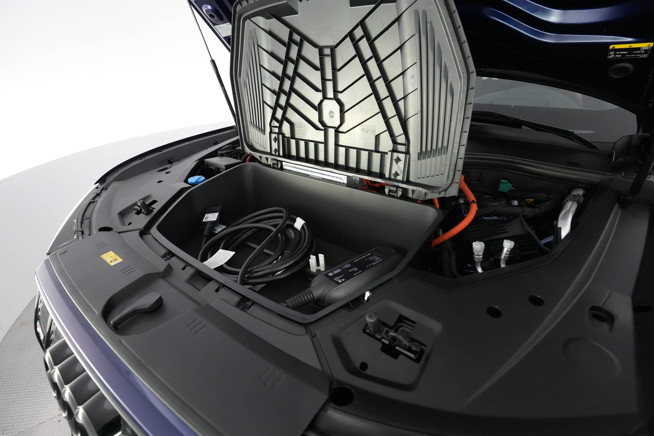 EverCars Co. vehicle image 21 for Audi e-tron -  Chronos on EverCars Co.