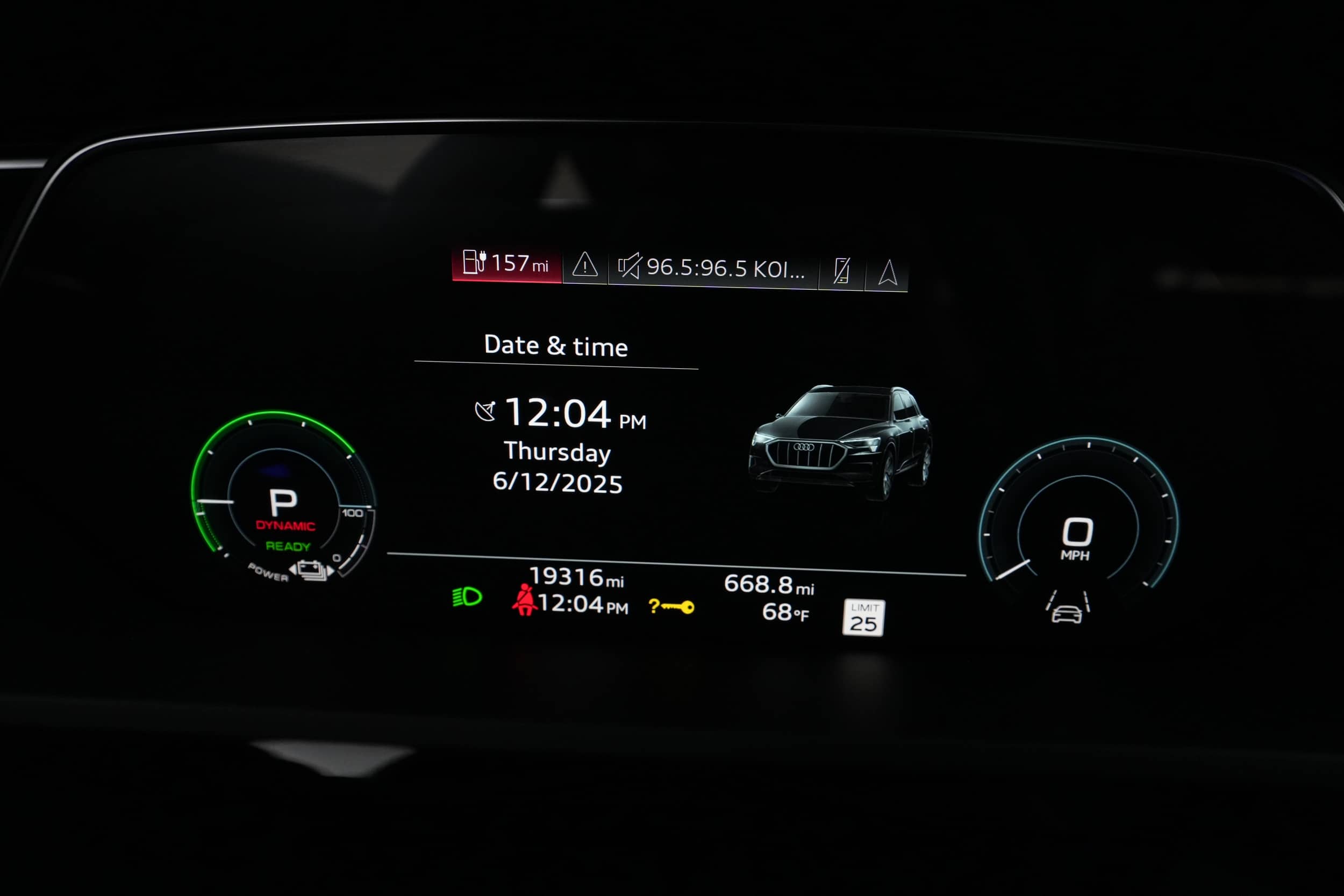 EverCars Co. vehicle image 5 for Audi e-tron -  Chronos on EverCars Co.