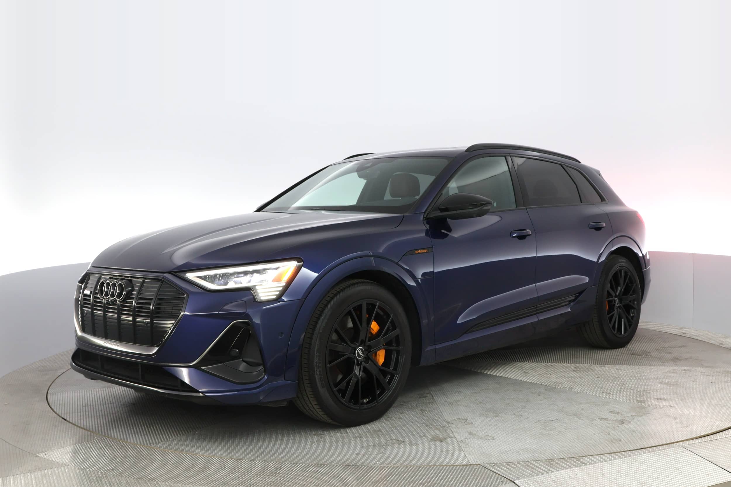 EverCars Co. vehicle image 1 for Audi e-tron -  Chronos on EverCars Co.