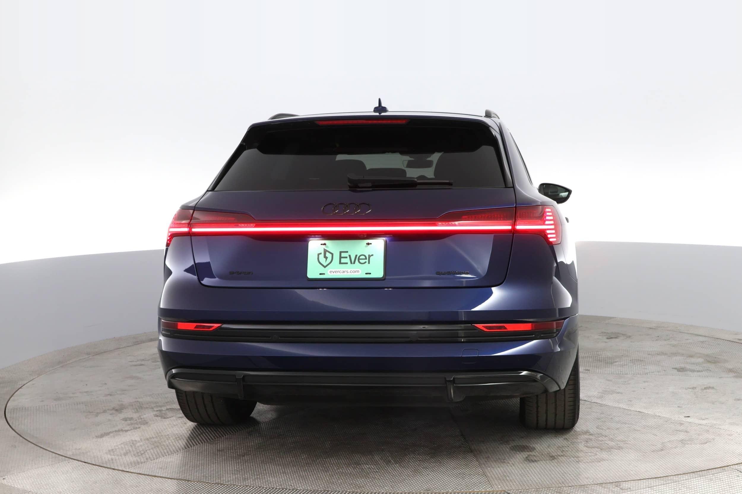 EverCars Co. vehicle image 12 for Audi e-tron -  Chronos on EverCars Co.