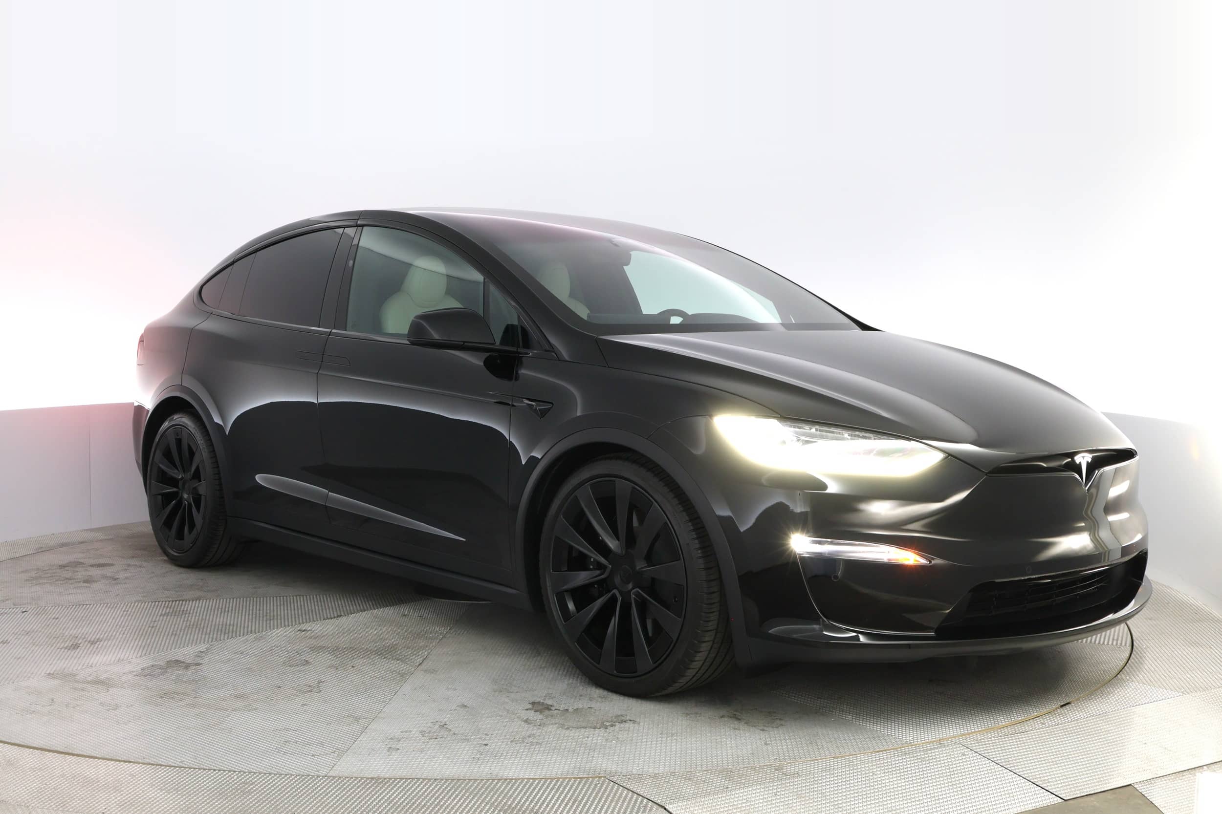 EverCars Co. vehicle image 10 for Tesla Model X -  Base on EverCars Co.
