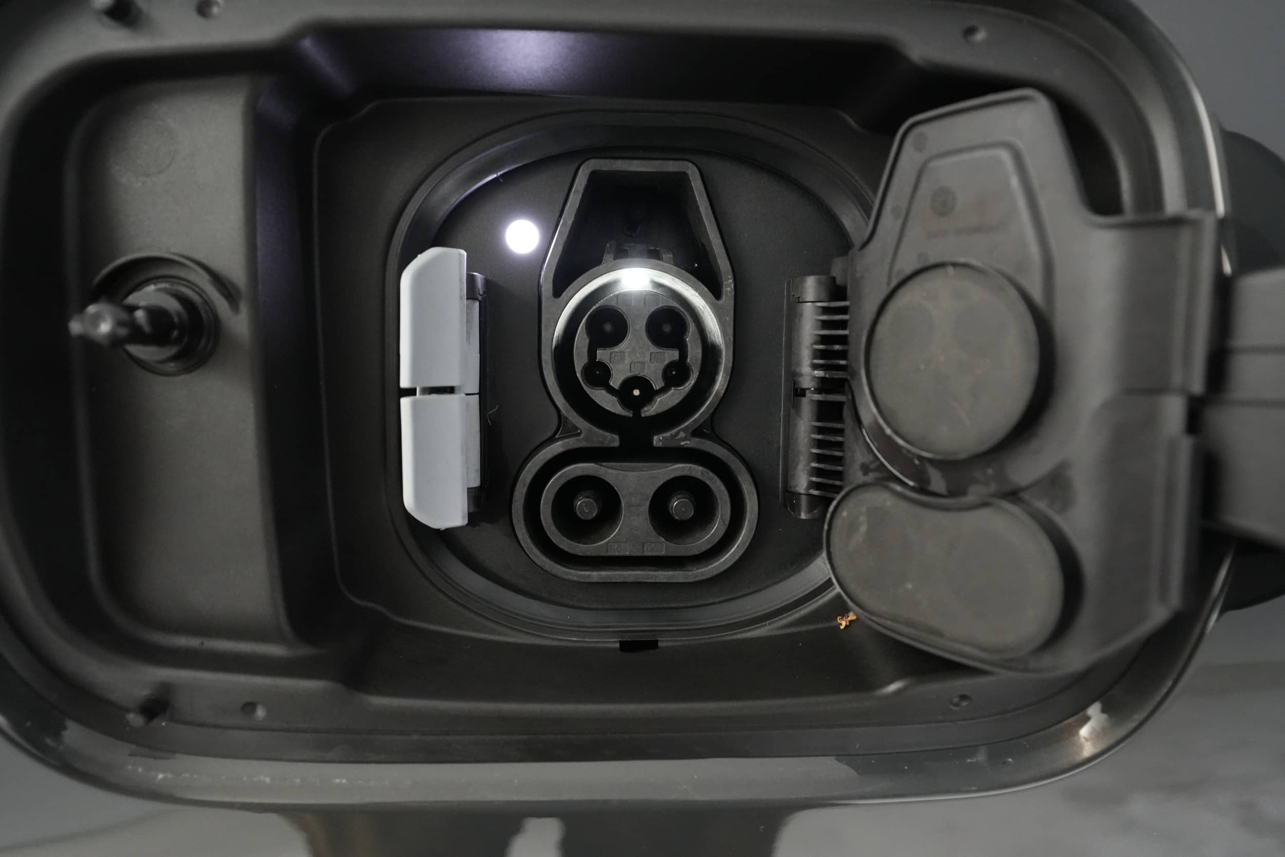EverCars Co. vehicle image 8 for BMW i4 -  M50 on EverCars Co.