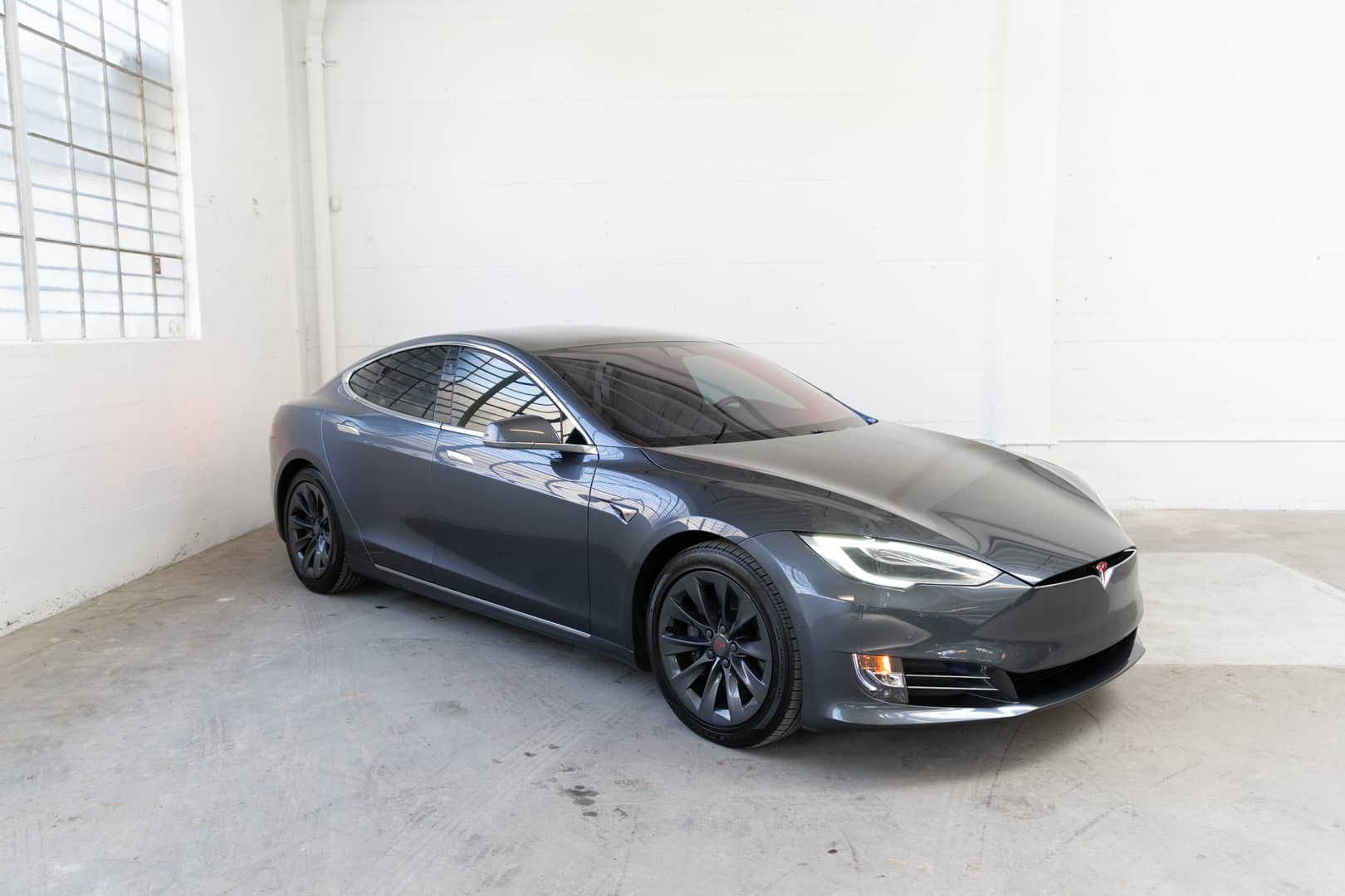 EverCars Co. vehicle image 3 for Tesla Model S -  Long Range on EverCars Co.