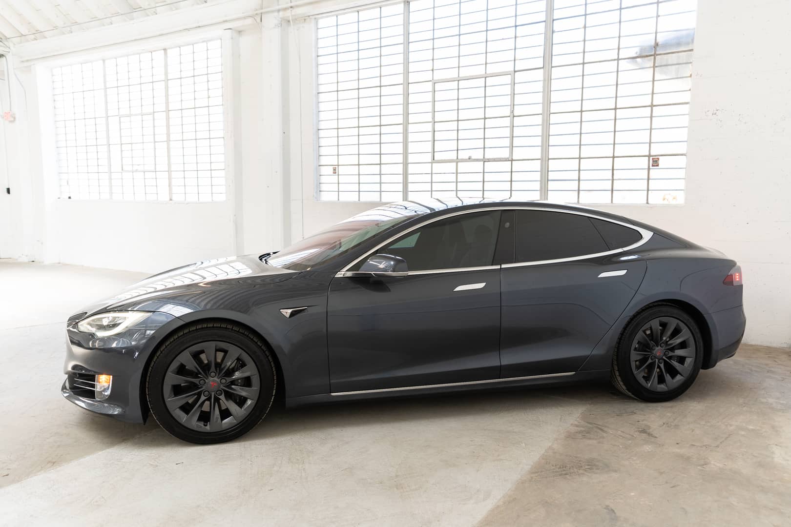 EverCars Co. vehicle image 8 for Tesla Model S -  Long Range on EverCars Co.