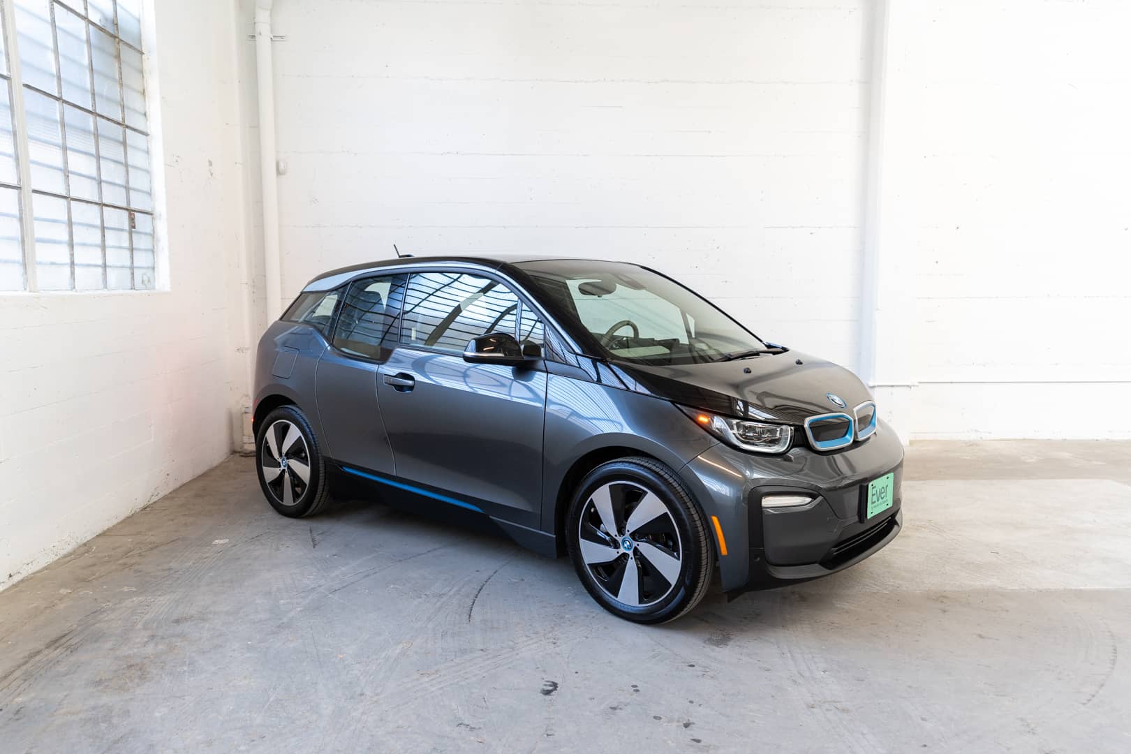 EverCars Co. vehicle image 4 for BMW i3 -  Mega World on EverCars Co.