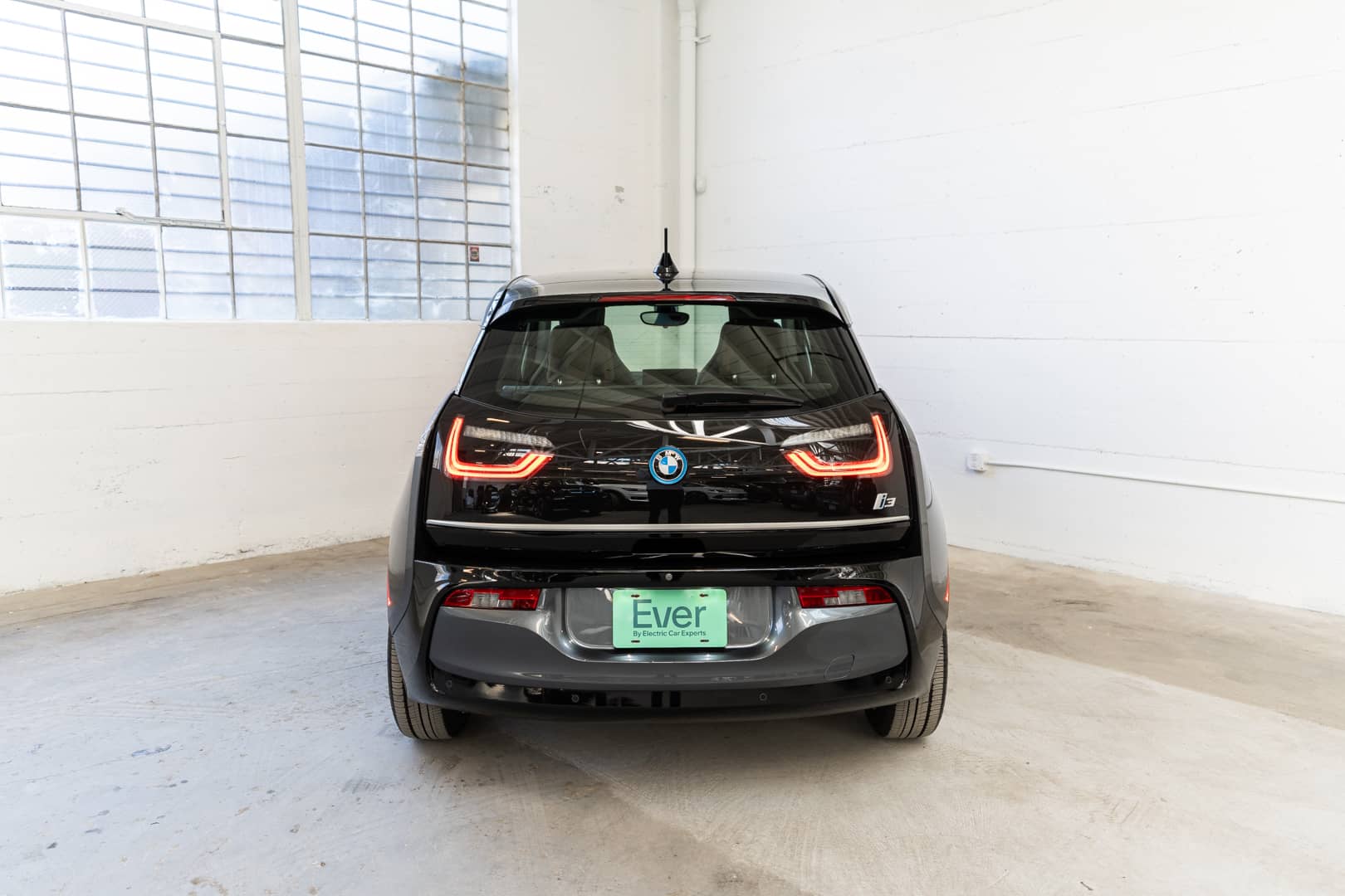 EverCars Co. vehicle image 7 for BMW i3 -  Mega World on EverCars Co.