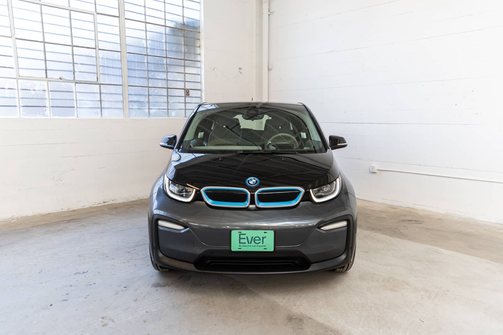 EverCars Co. vehicle image 3 for BMW i3 -  Mega World on EverCars Co.
