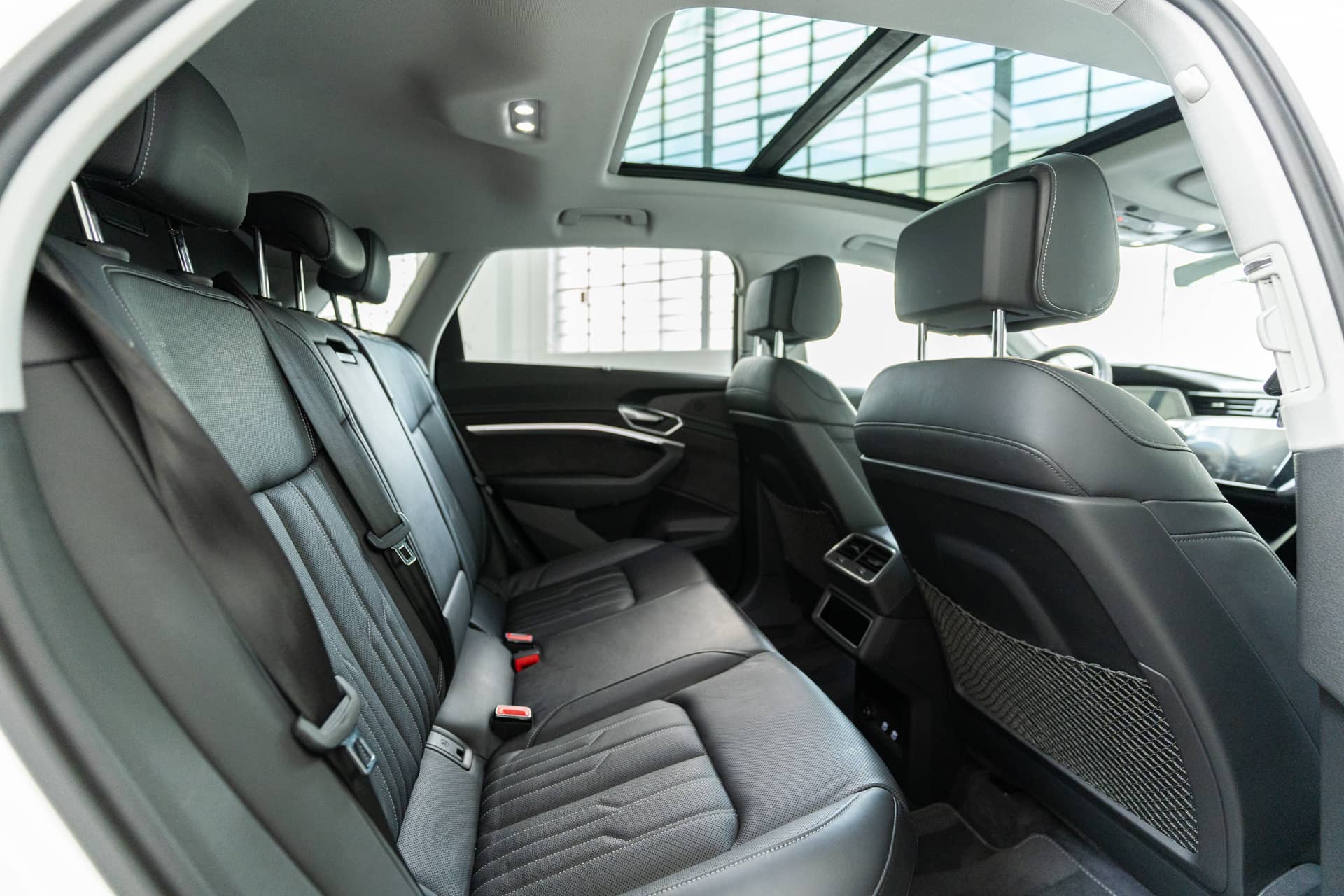 EverCars Co. vehicle image 17 for Audi e-tron -  Prestige on EverCars Co.