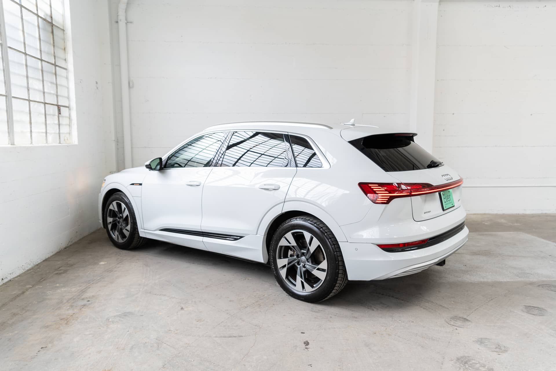 EverCars Co. vehicle image 8 for Audi e-tron -  Prestige on EverCars Co.