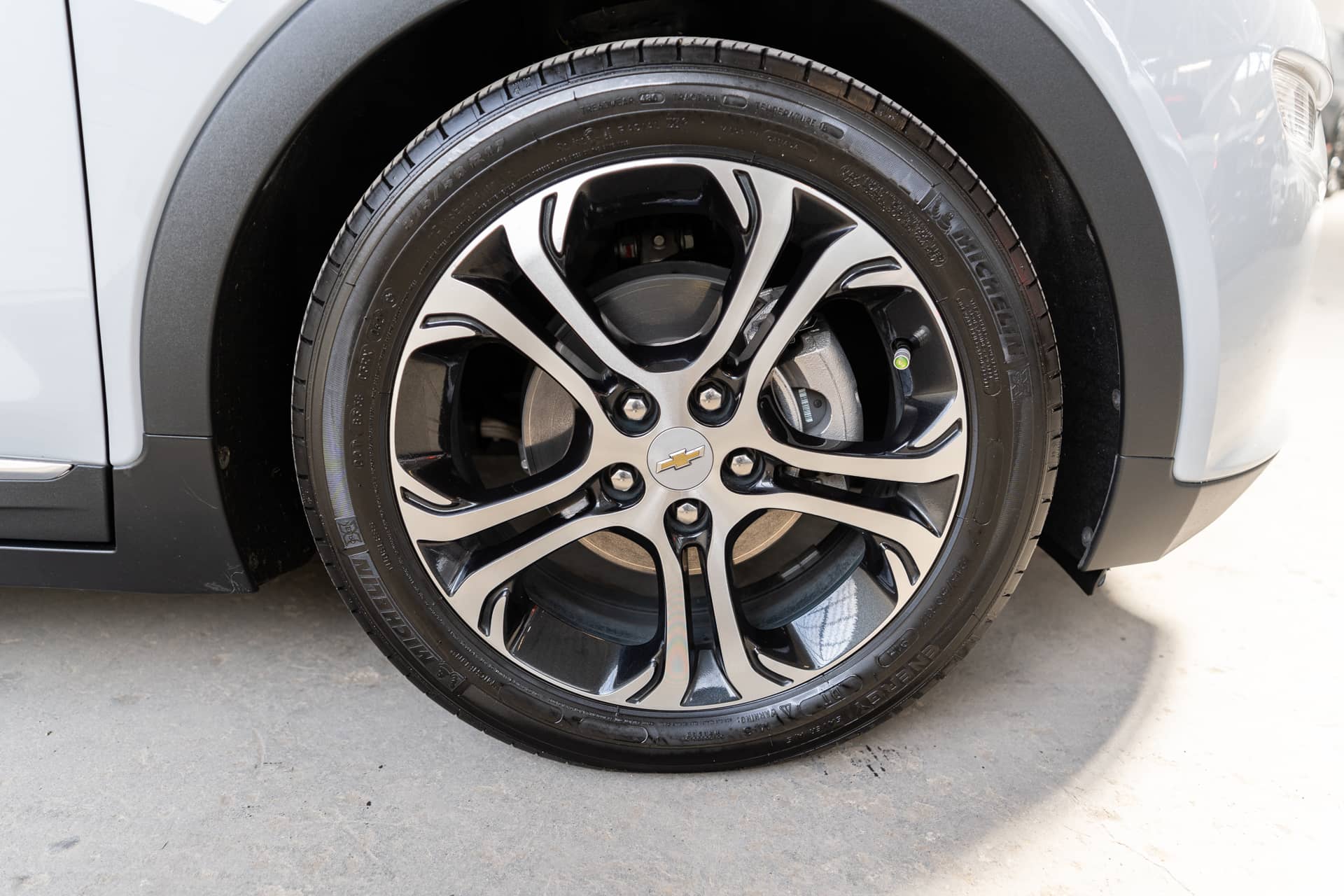 EverCars Co. vehicle image 12 for Chevrolet Bolt EV -  Premier on EverCars Co.
