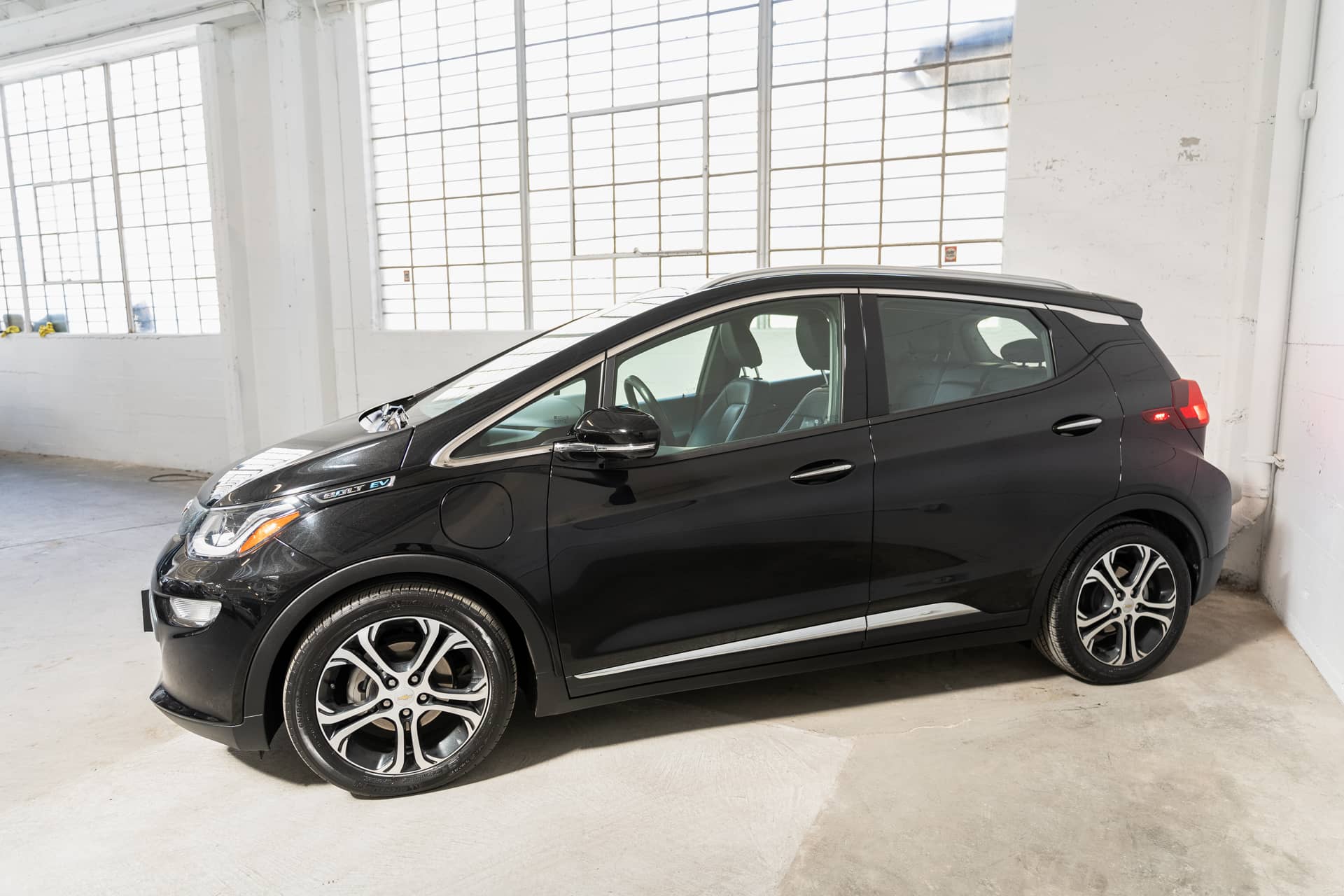 EverCars Co. vehicle image 9 for Chevrolet Bolt EV -  Premier on EverCars Co.